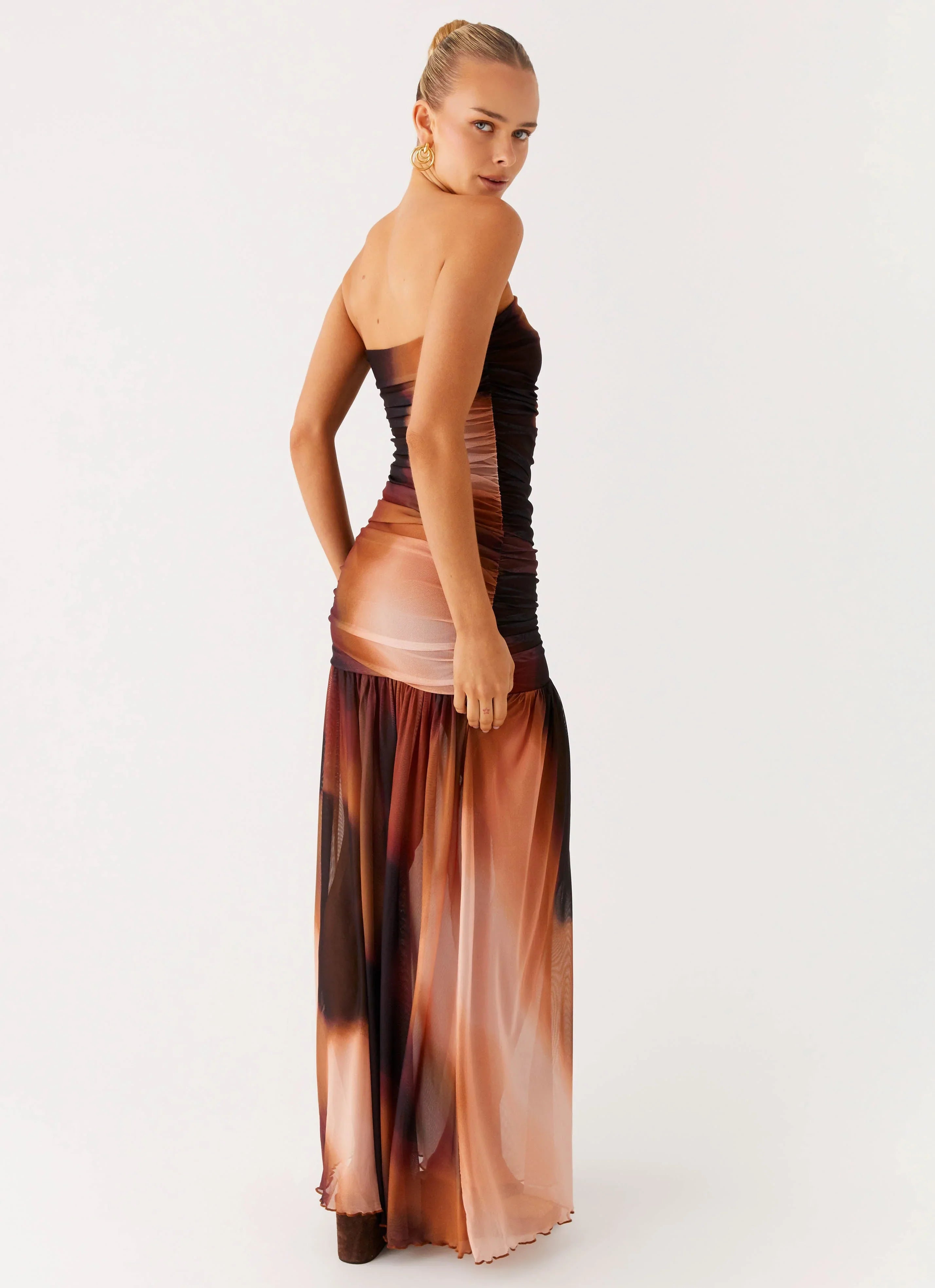 Savaya Maxi Dress Black Gradient