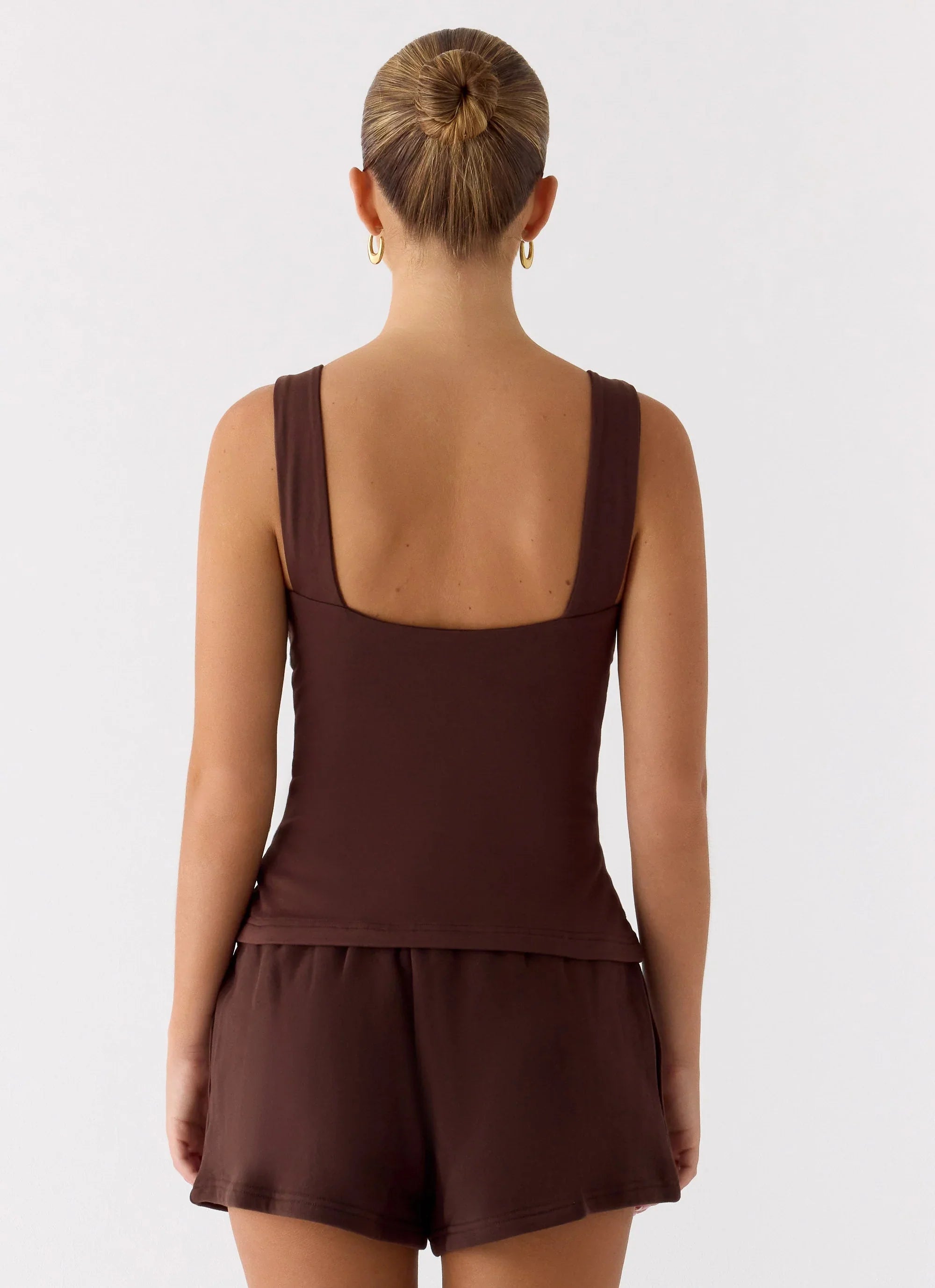 Hard To Tame Top Chocolate