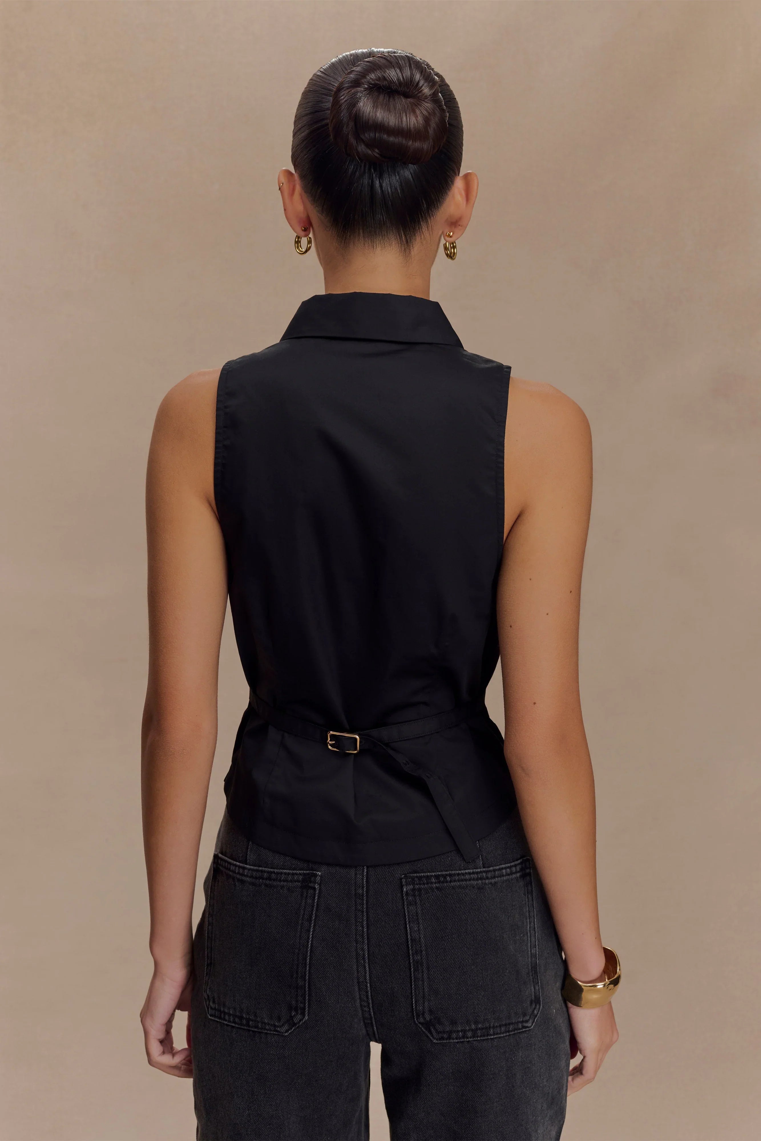 Selene Sleeveless Halter Shirt Black