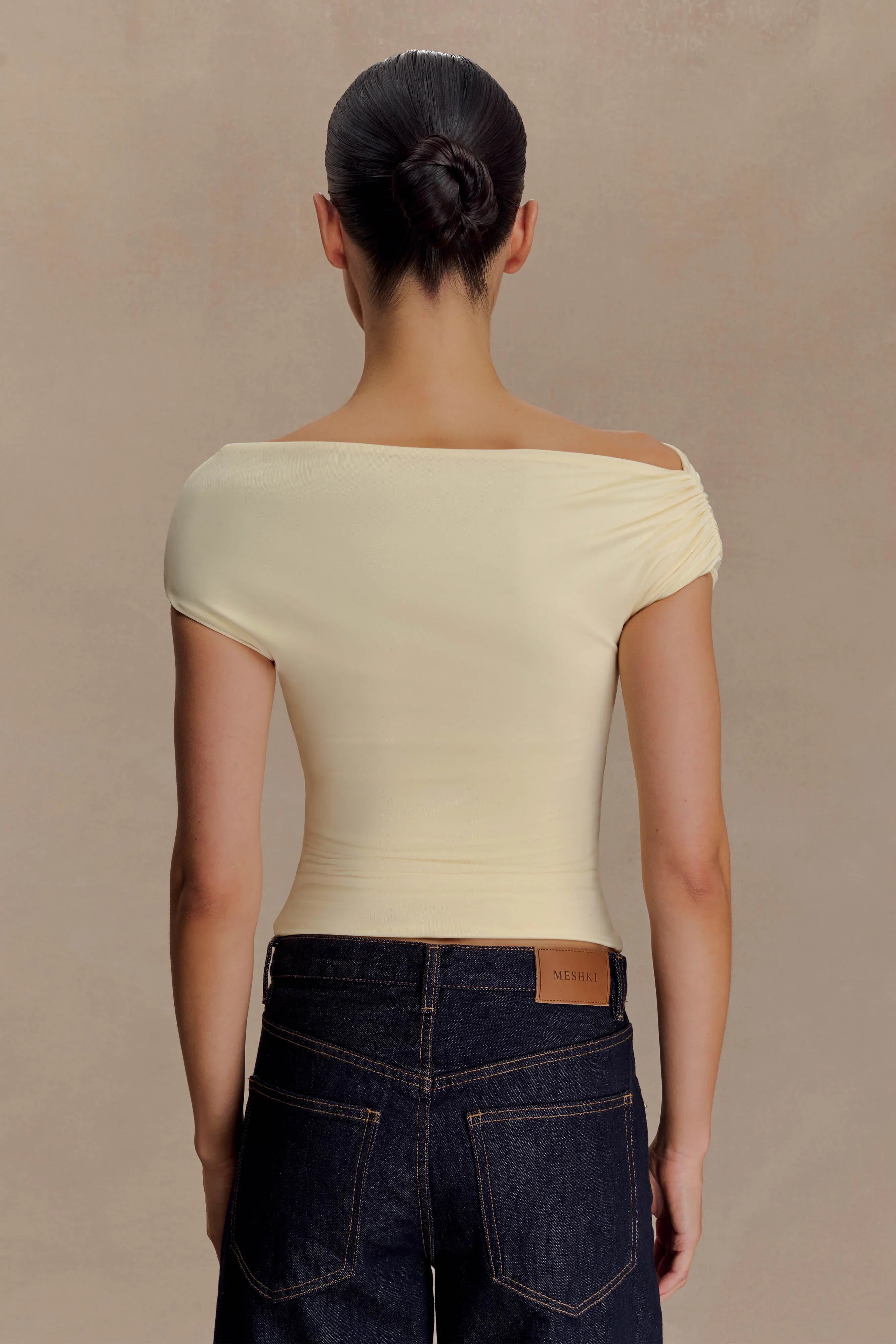 Kinsley Slinky Top With Hardware Pale Lemon