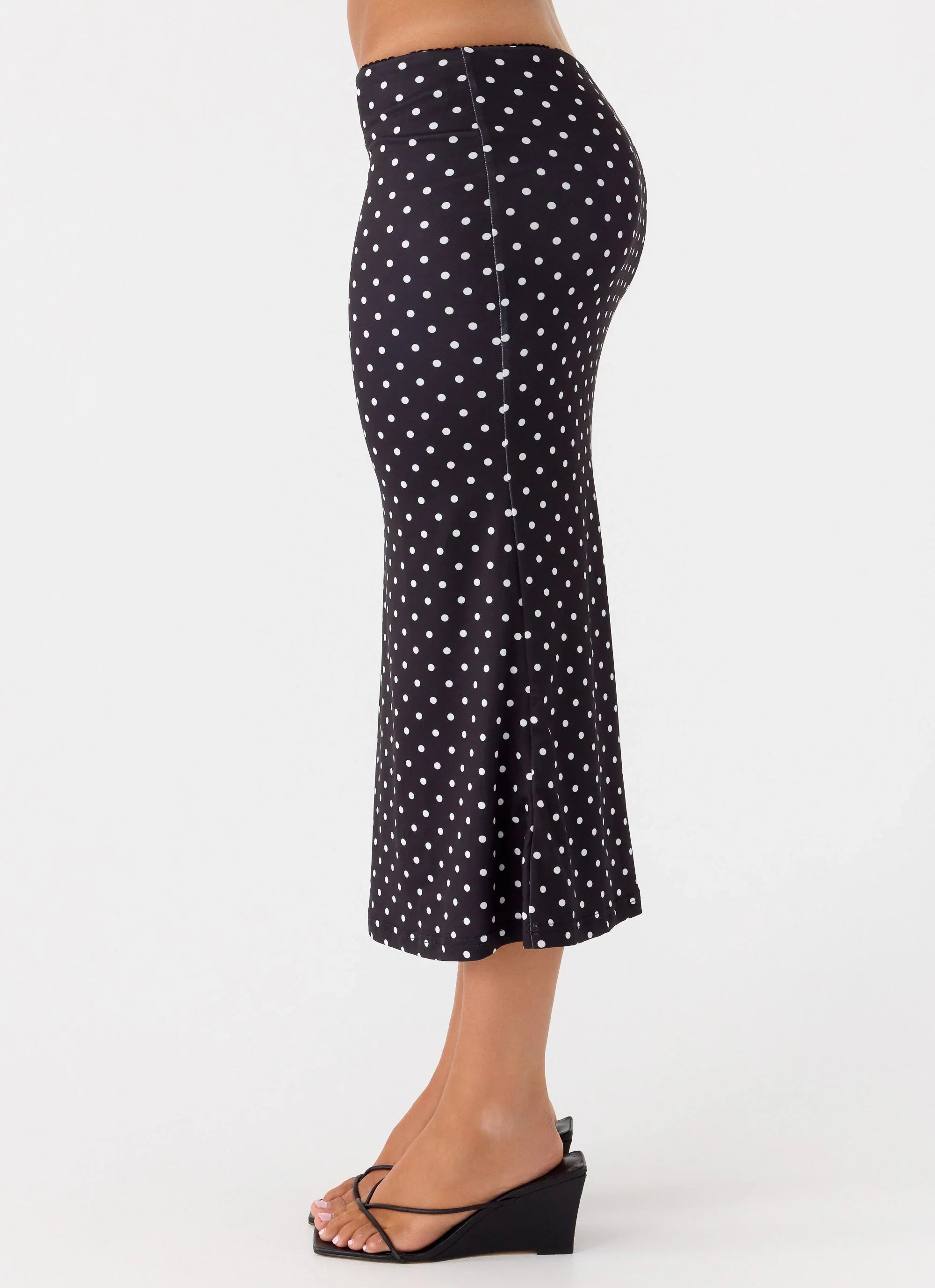 Bahama Low Rise Midi Skirt Black Polkadot