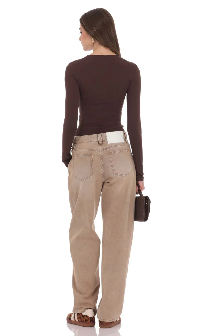 Barrel Jeans in Brown