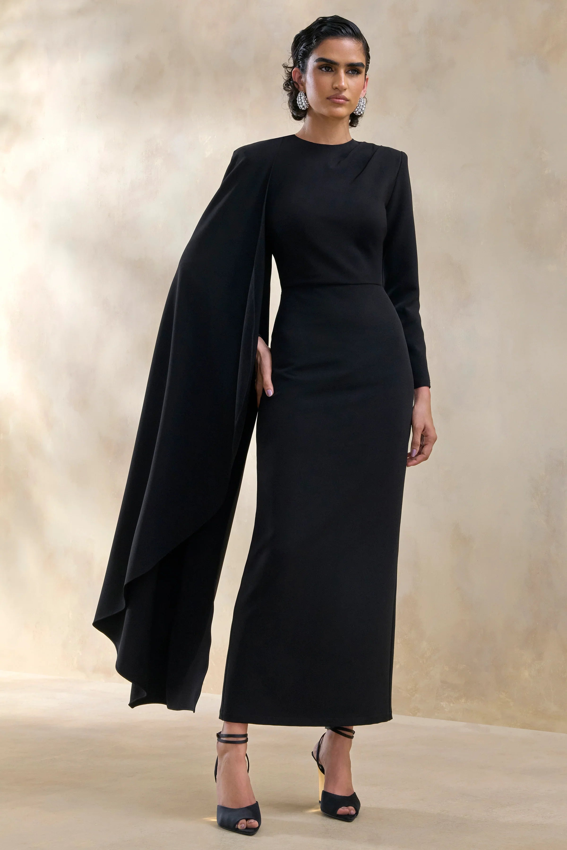 Jovea Black Round Neck Maxi Dress With Cape Sleeve