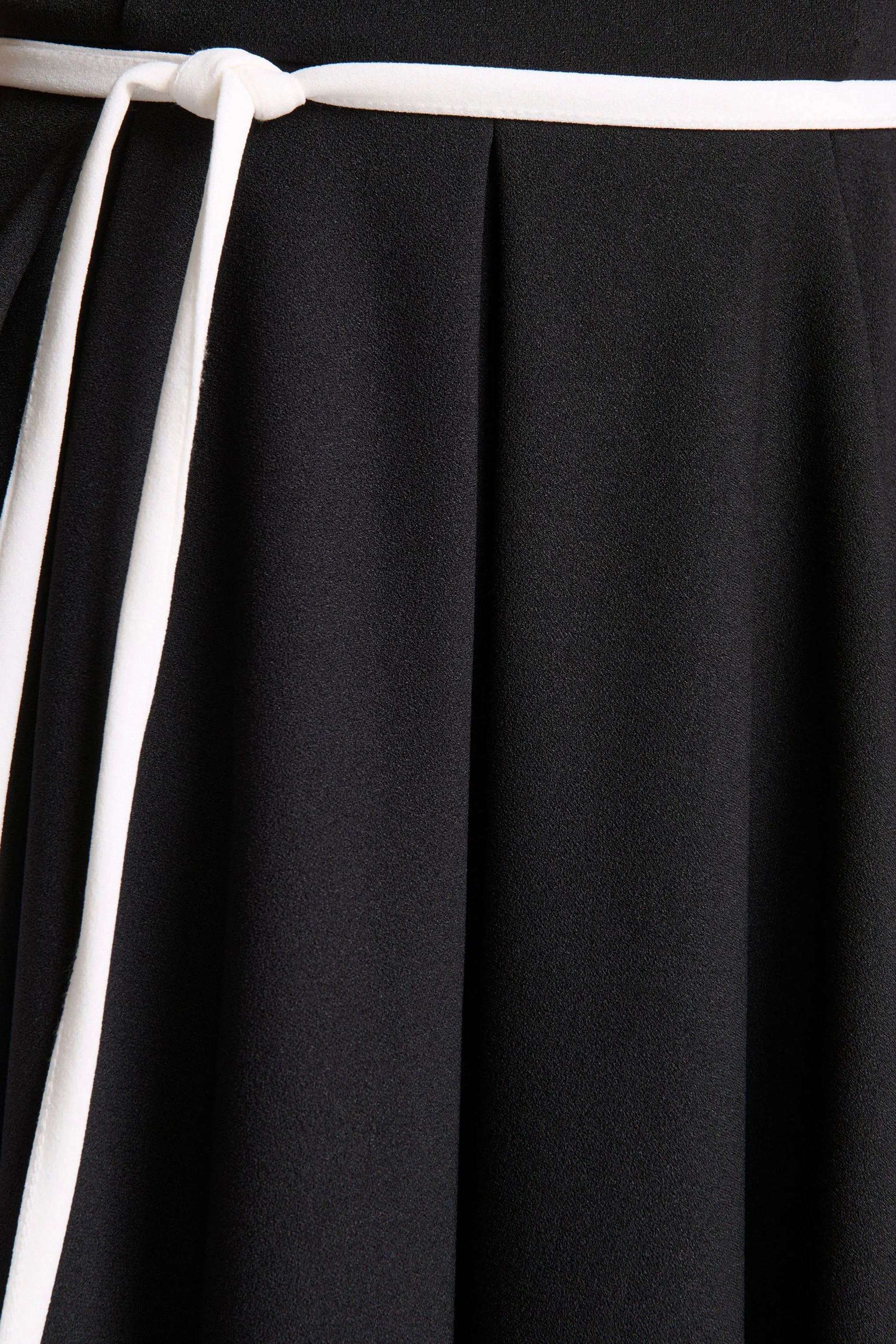 Nataline Black Round Neck Midi Dress With White Belt Detail
