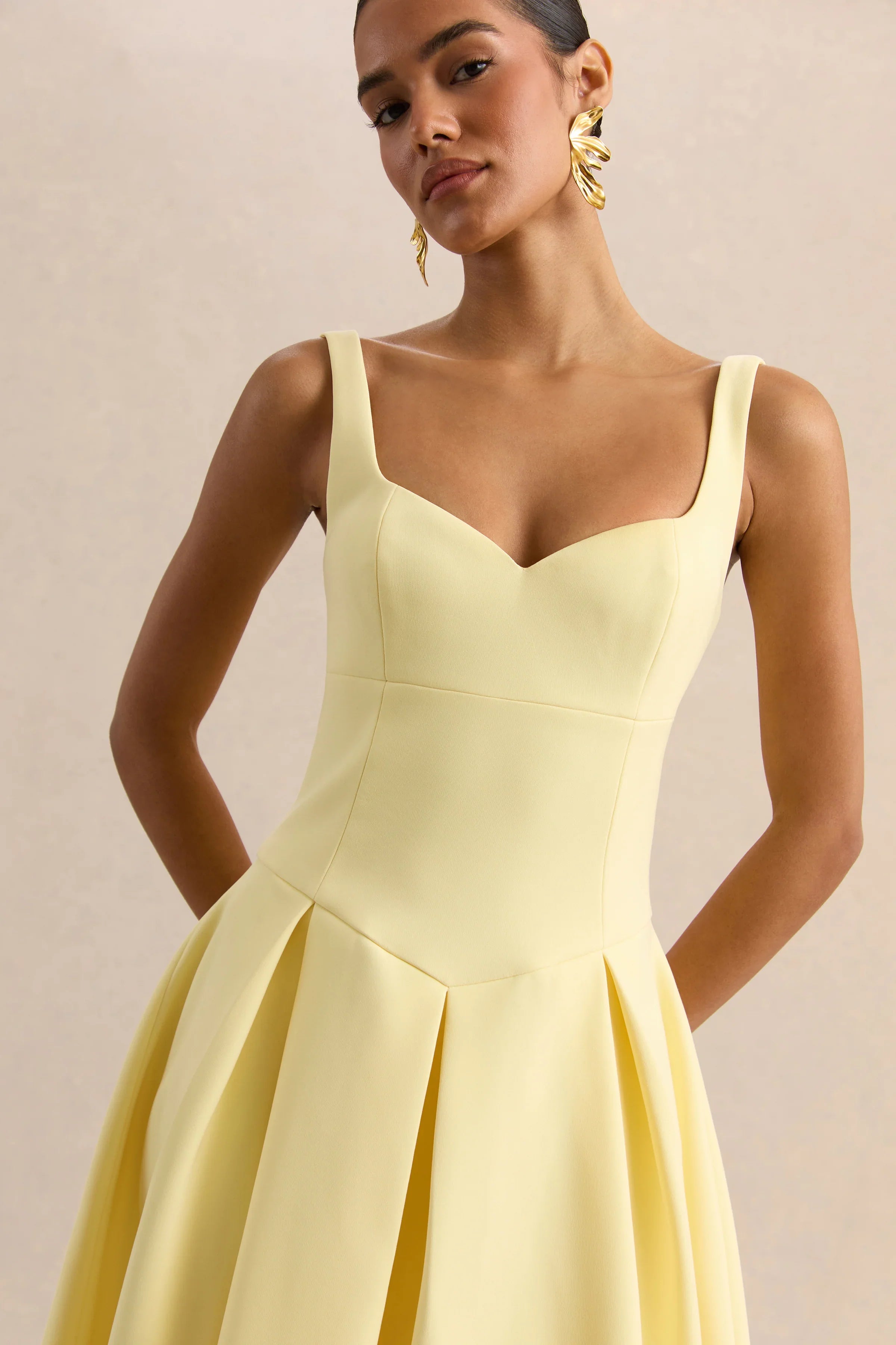 Greta Lemon Sweetheart Neck Midi Dress