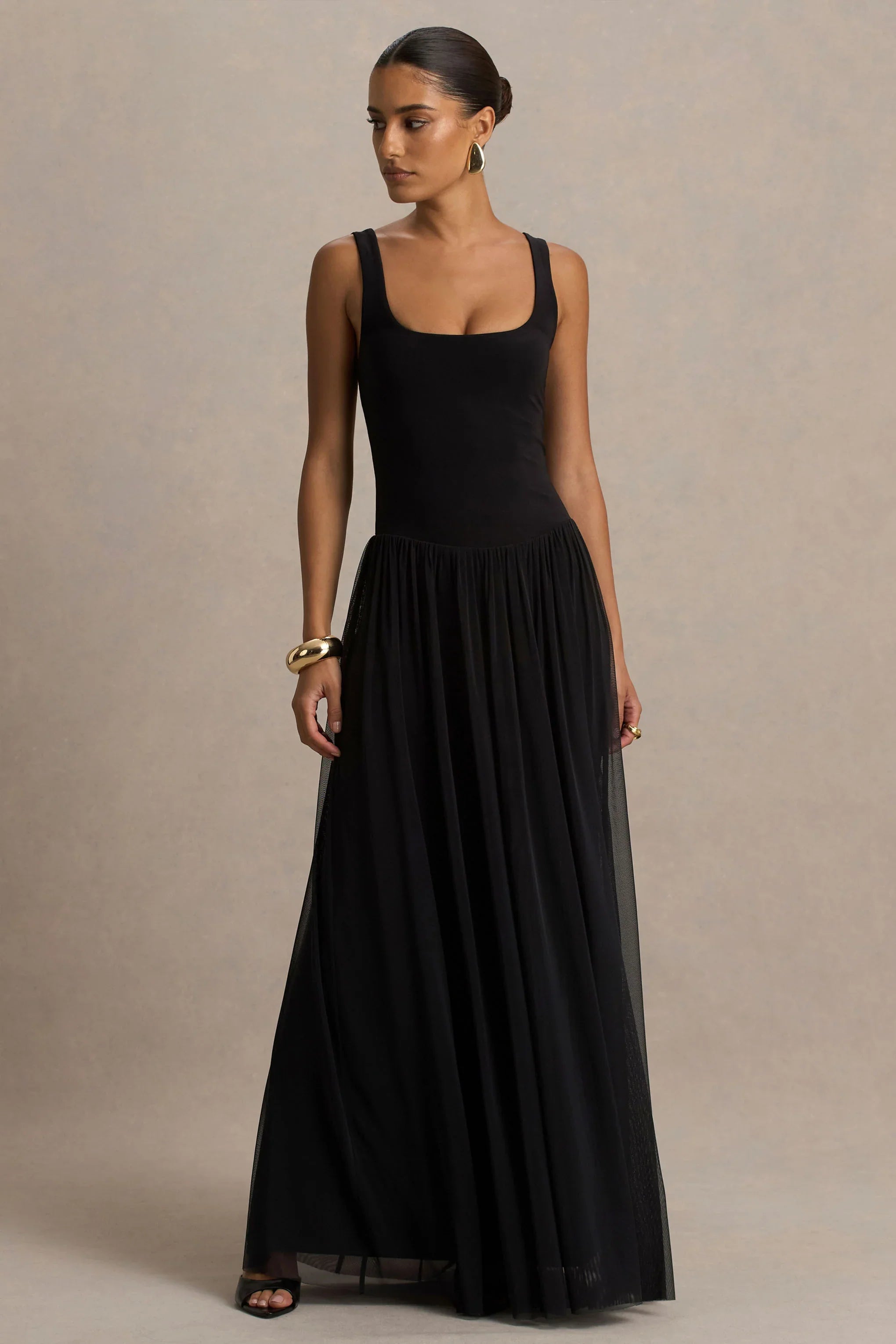 Amelia Black Scoop Neck Maxi Dress With Pleated Skirt