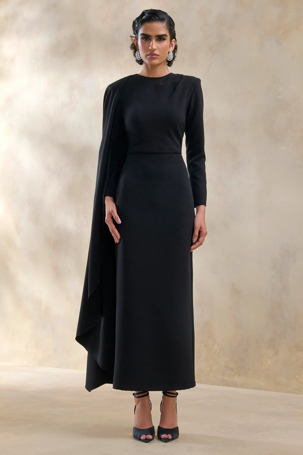 Jovea Black Round Neck Maxi Dress With Cape Sleeve