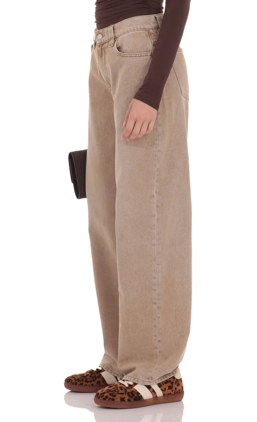 Barrel Jeans in Brown
