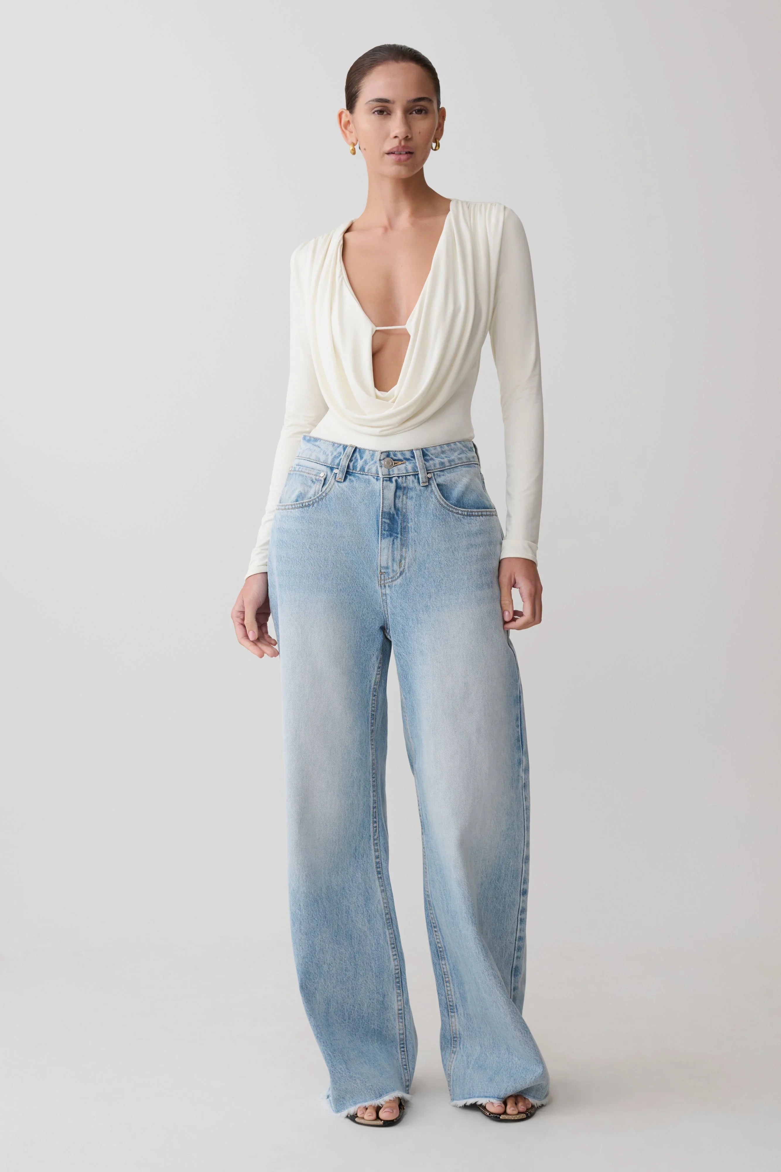 Sebastian Straight Leg Denim Jeans With Fray Hem Washed Light Blue