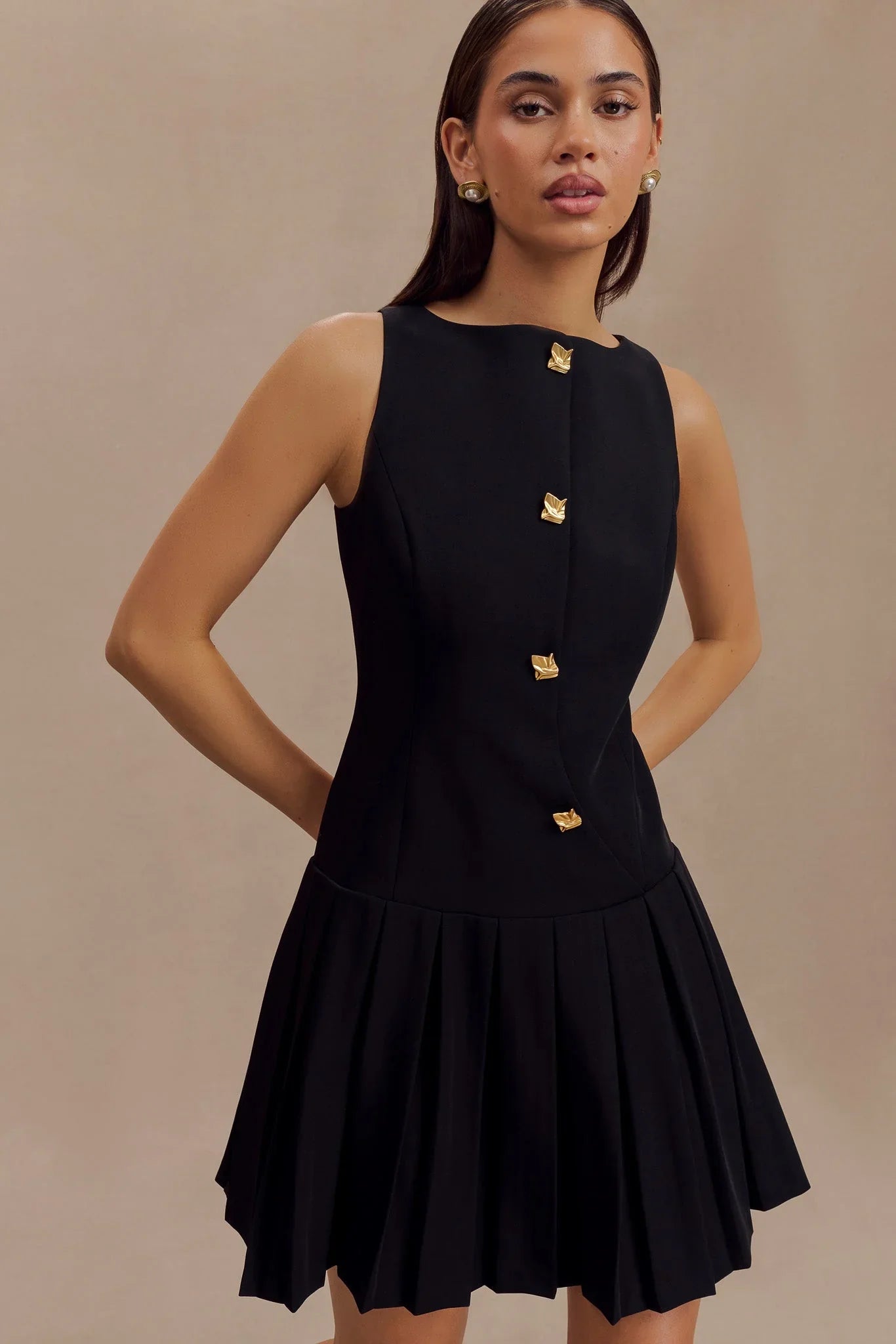 Mackenzie Sleeveless Pleated Mini Dress Black