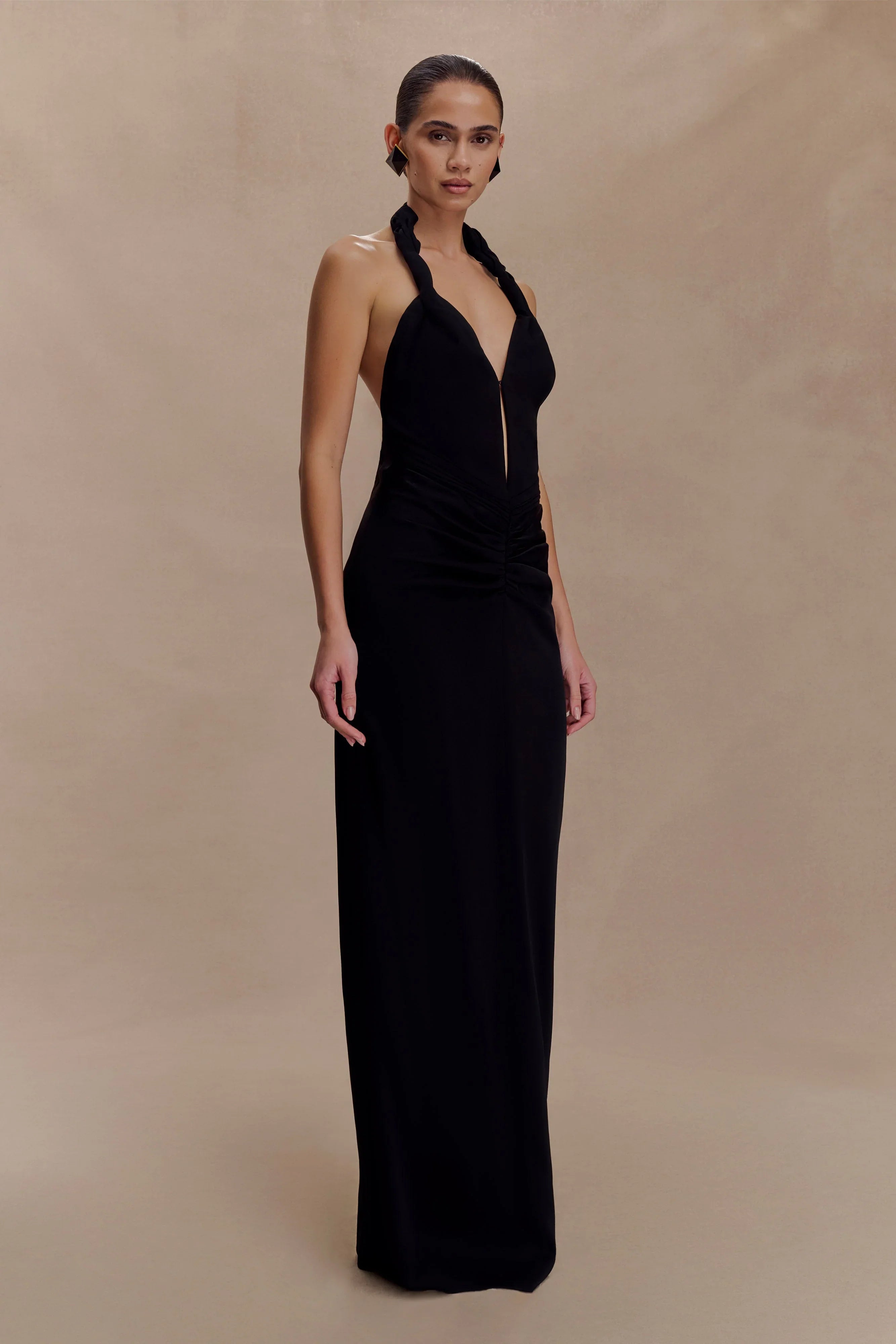 Vivianne Low Neck Maxi Dress Black