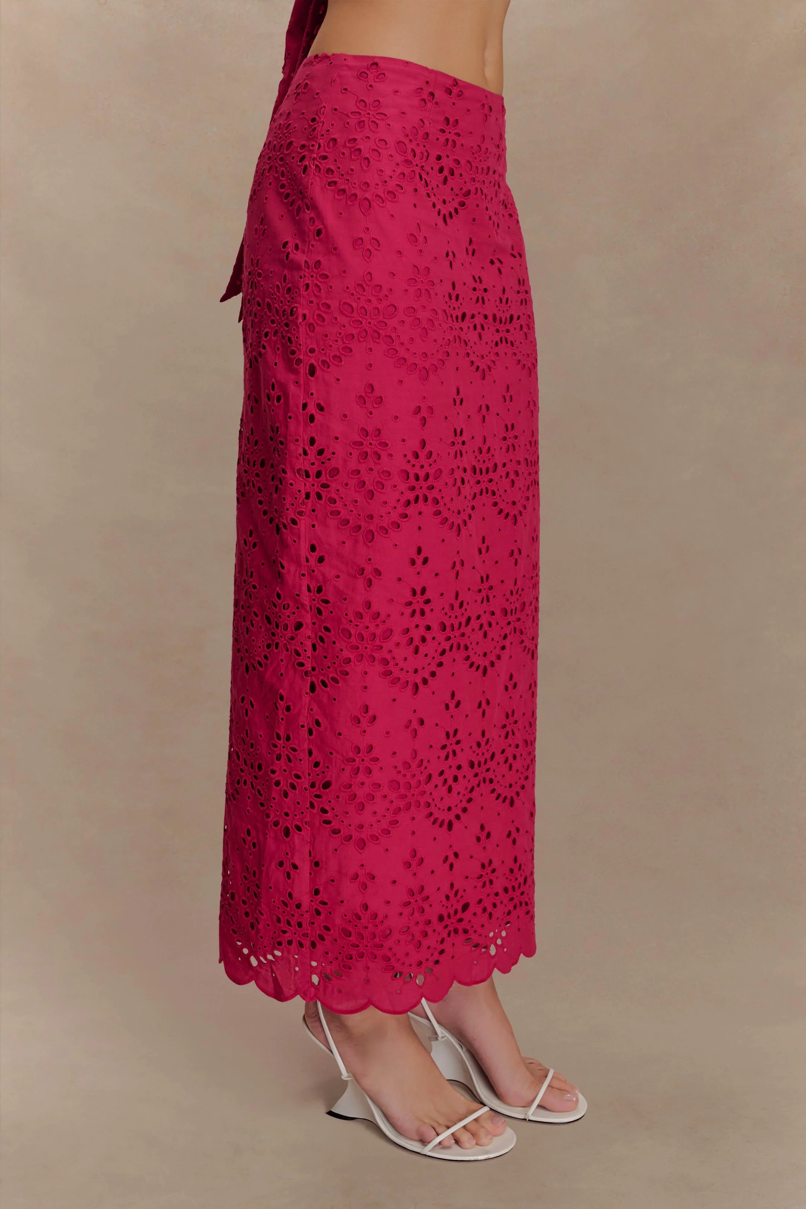Kensley Broderie Midi Skirt Dragonfruit