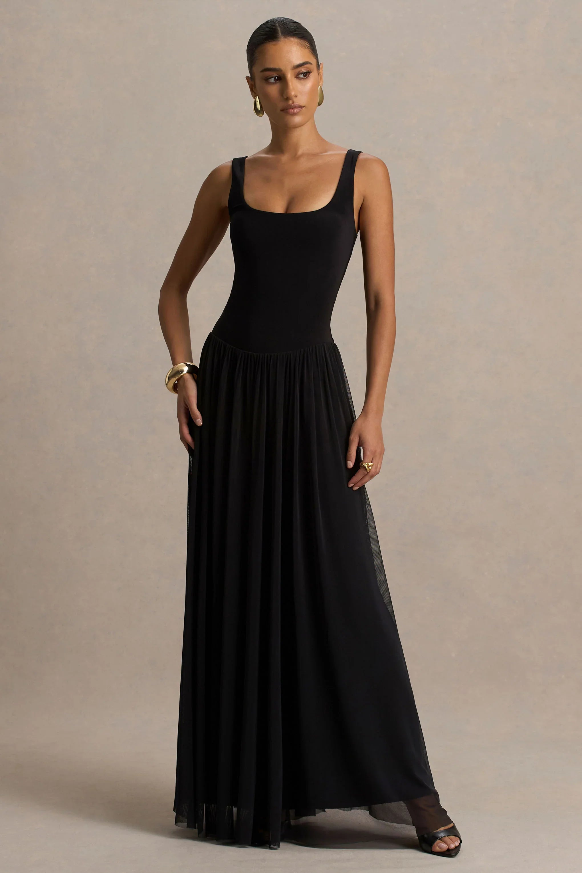 Amelia Black Scoop Neck Maxi Dress With Pleated Skirt