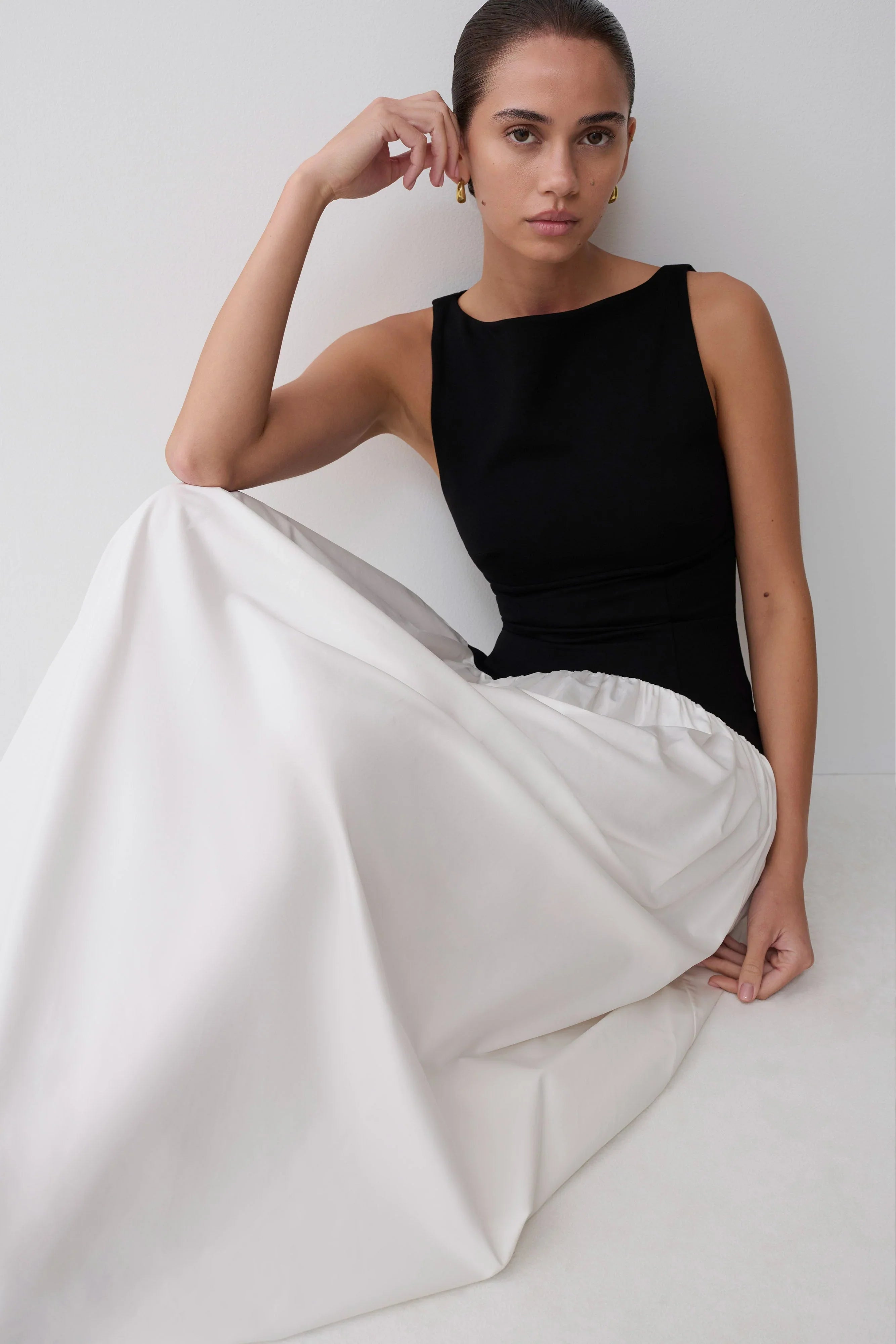 Acacia Contrast Sleeveless Maxi Dress Black White