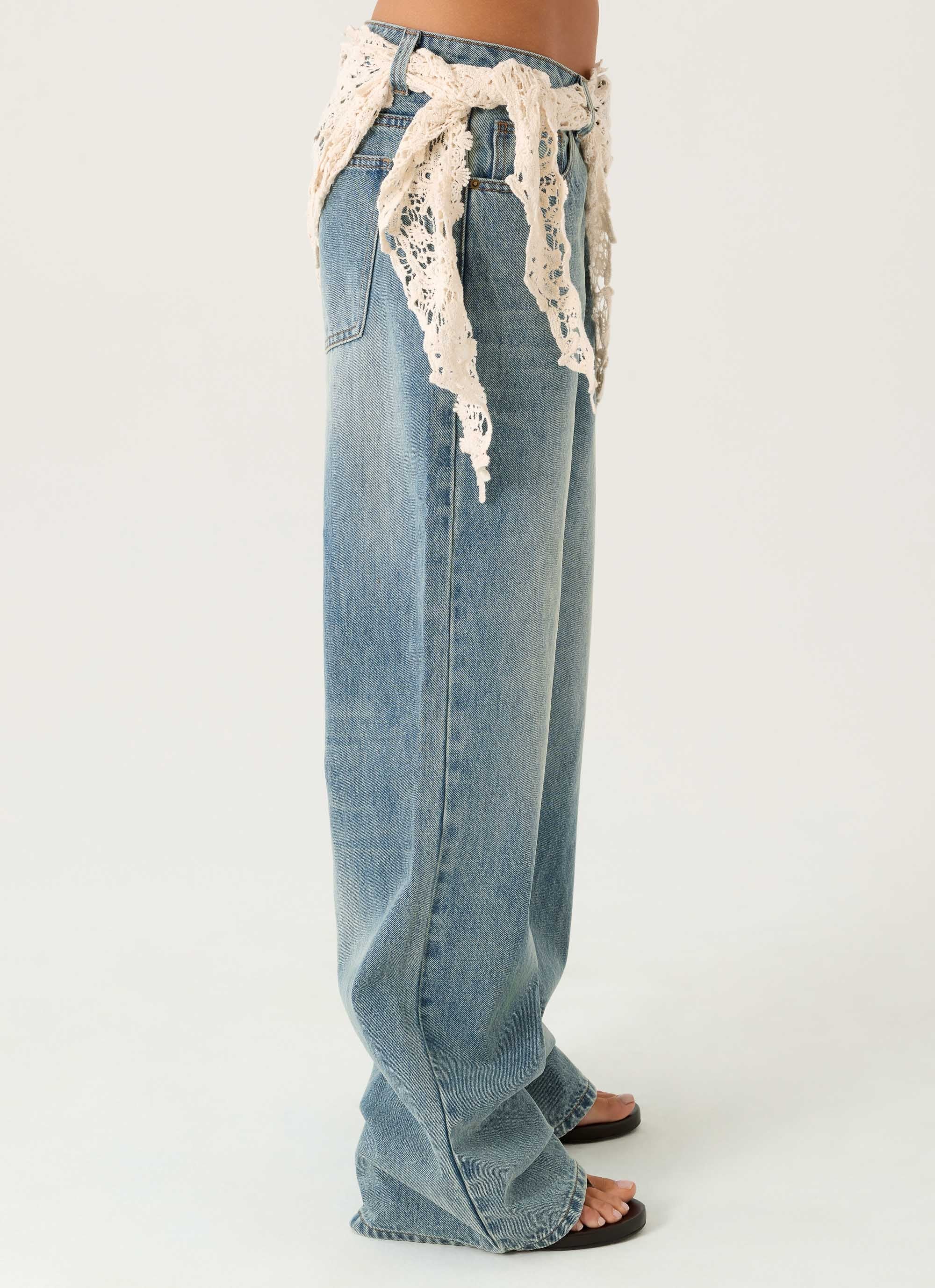 Elaris Scarf Low Rise Denim Jeans True Denim