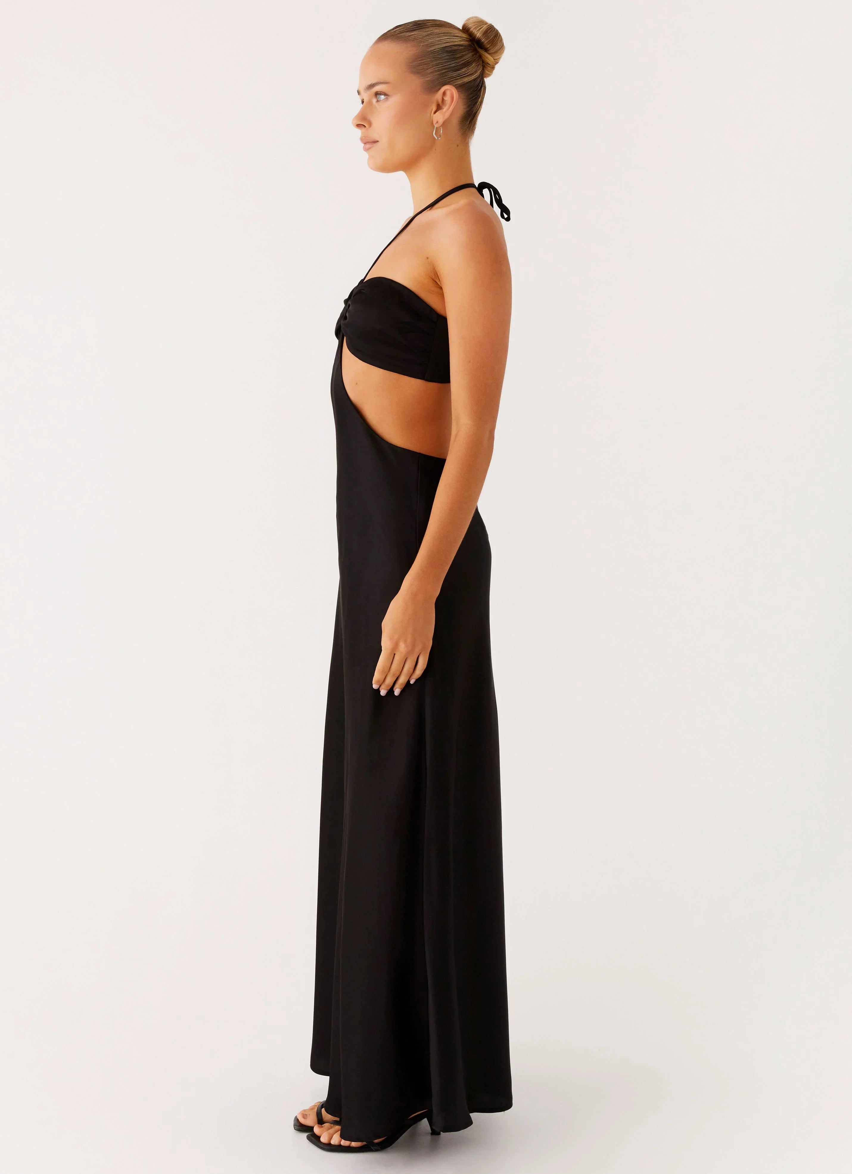 Sweetheart Cut Out Maxi Dress Black