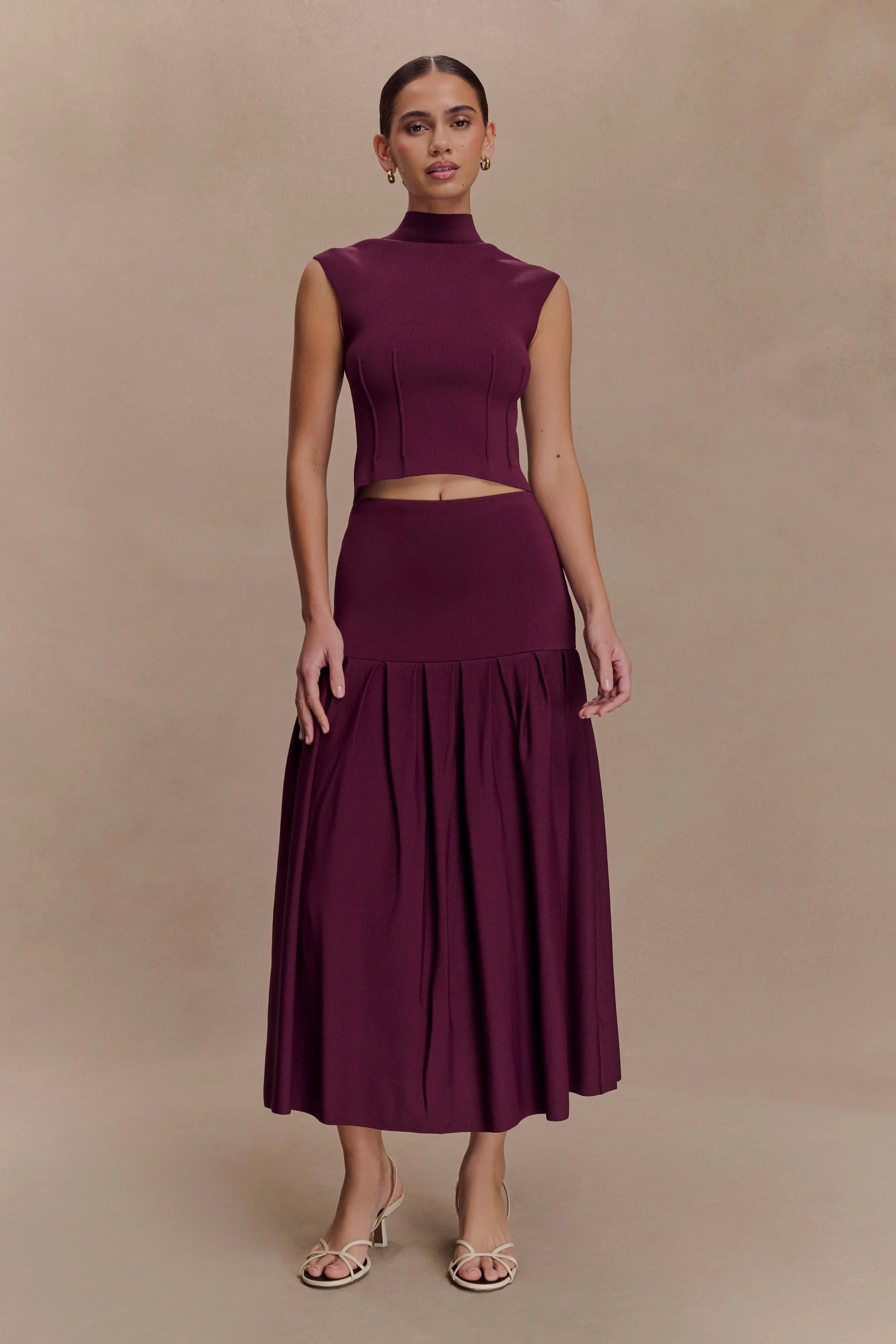 Romaine High Neck Bandage Knit Top Wine