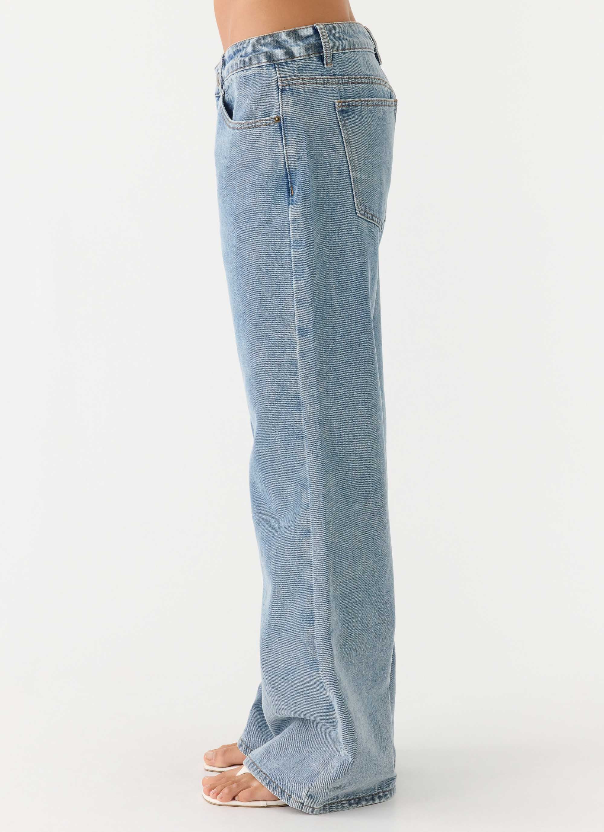 Aesha Low Rise Denim Jeans Light Denim