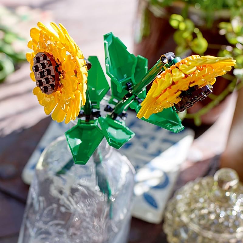 LEGO Sunflowers Building Toy for Kids Girls and Boys Ages 8 Artificial Sunflowers for Home Decor and Display Birthday Gift Idea for Lovers of Plants Flowers 40524