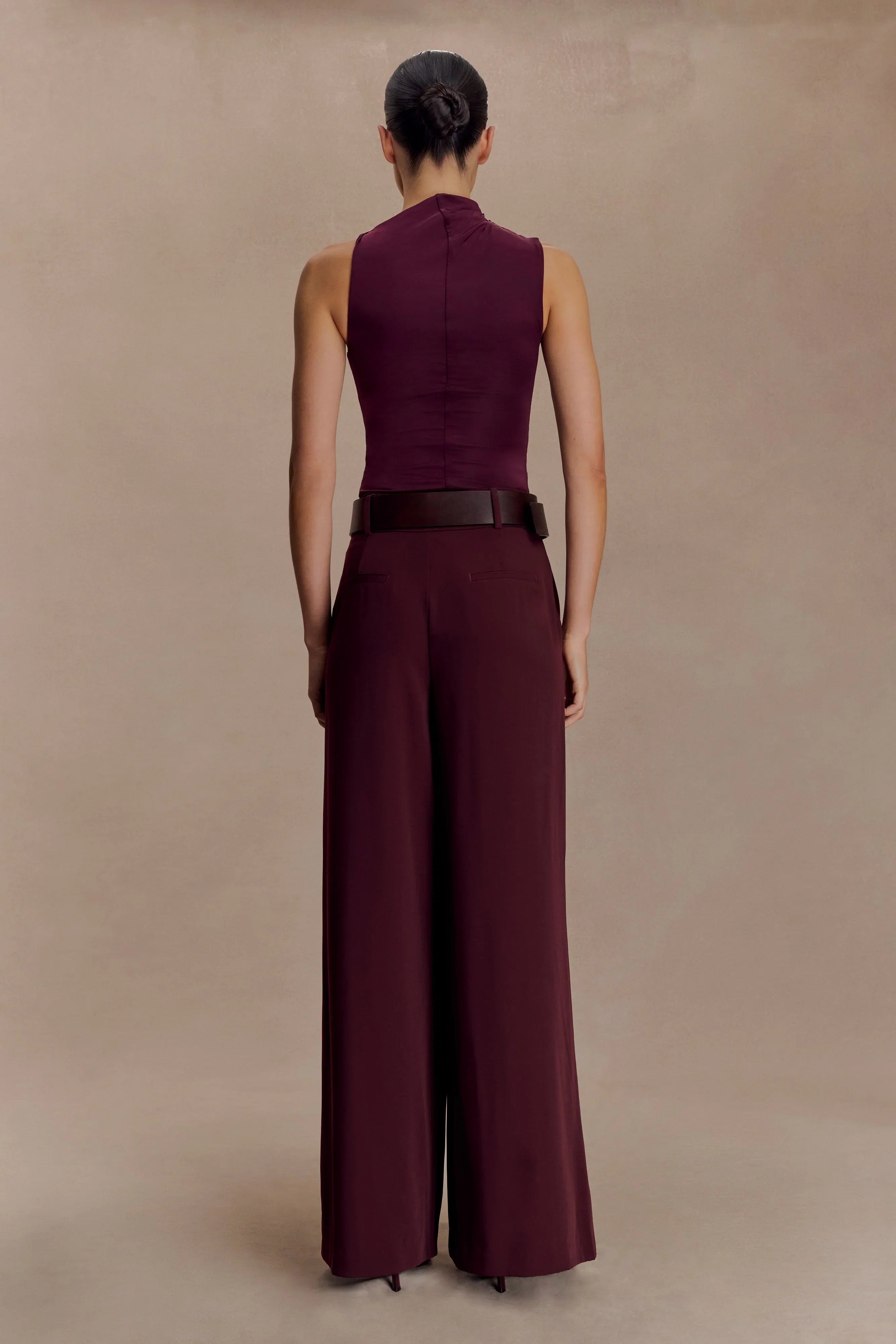Hadleigh Sleeveless Slinky Top Burgundy