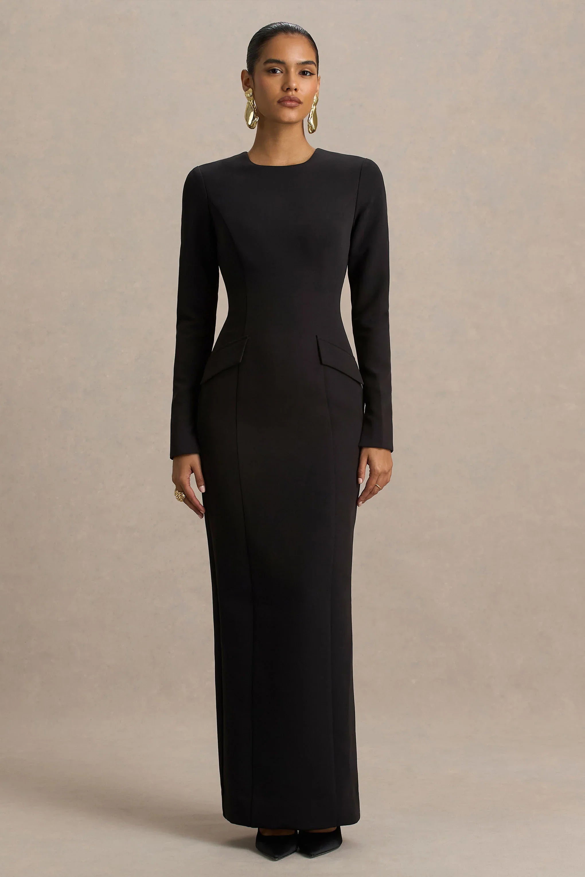 Vaila Black Crew Neck Maxi Dress