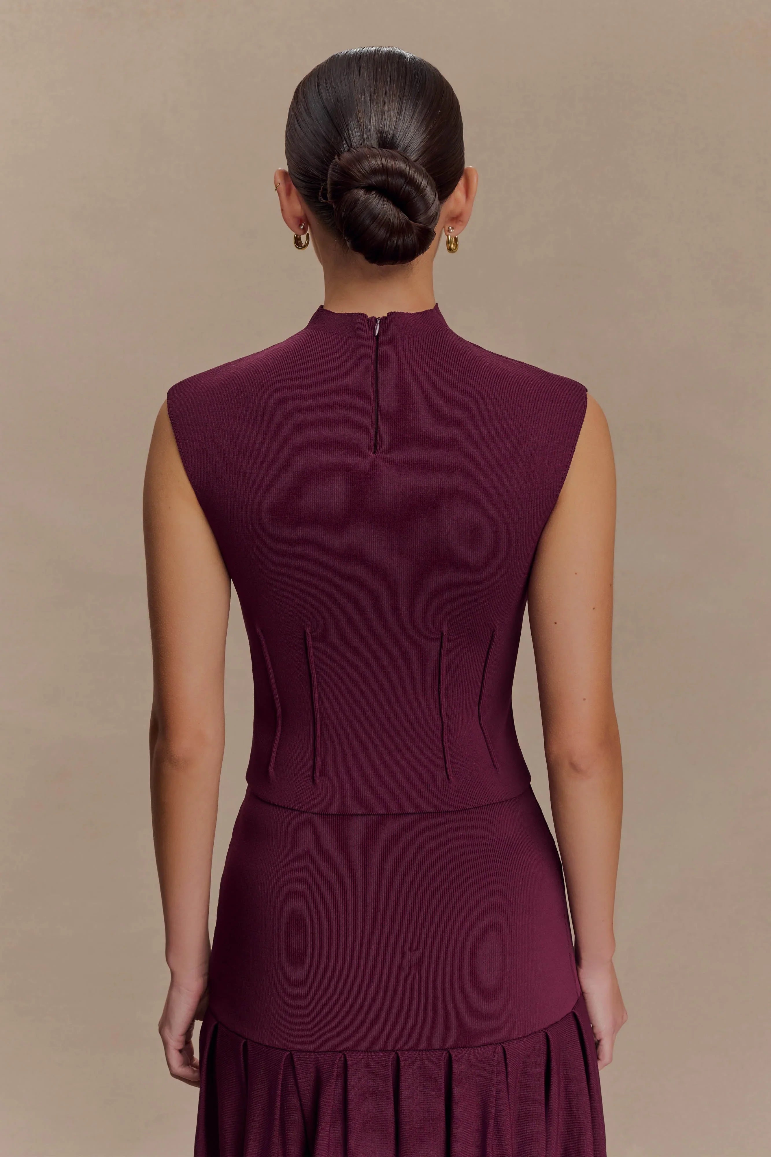 Romaine High Neck Bandage Knit Top Wine