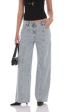 Relaxed Mid Rise Jeans in Light Blue