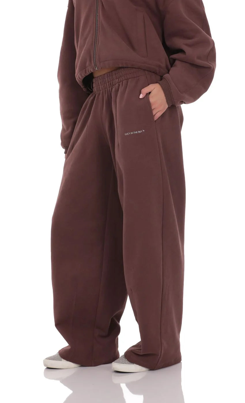 Darted Barrel Lucy Sweatpants in Brown