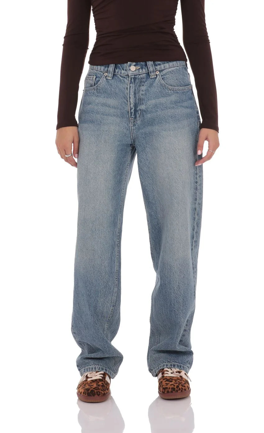 Faded Barrel Jeans in Washed Denim