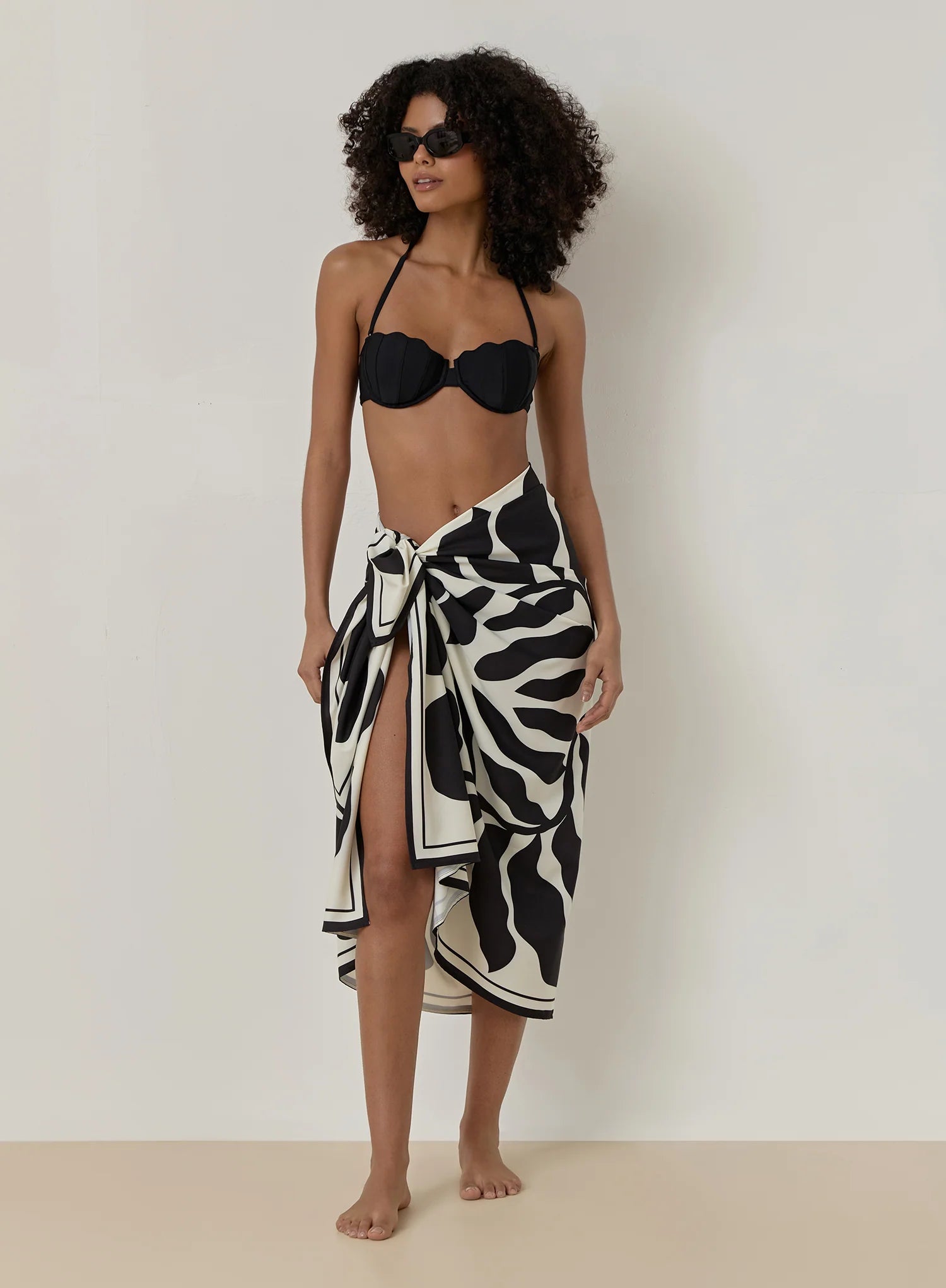 Black And Cream Printed Sarong Bora
