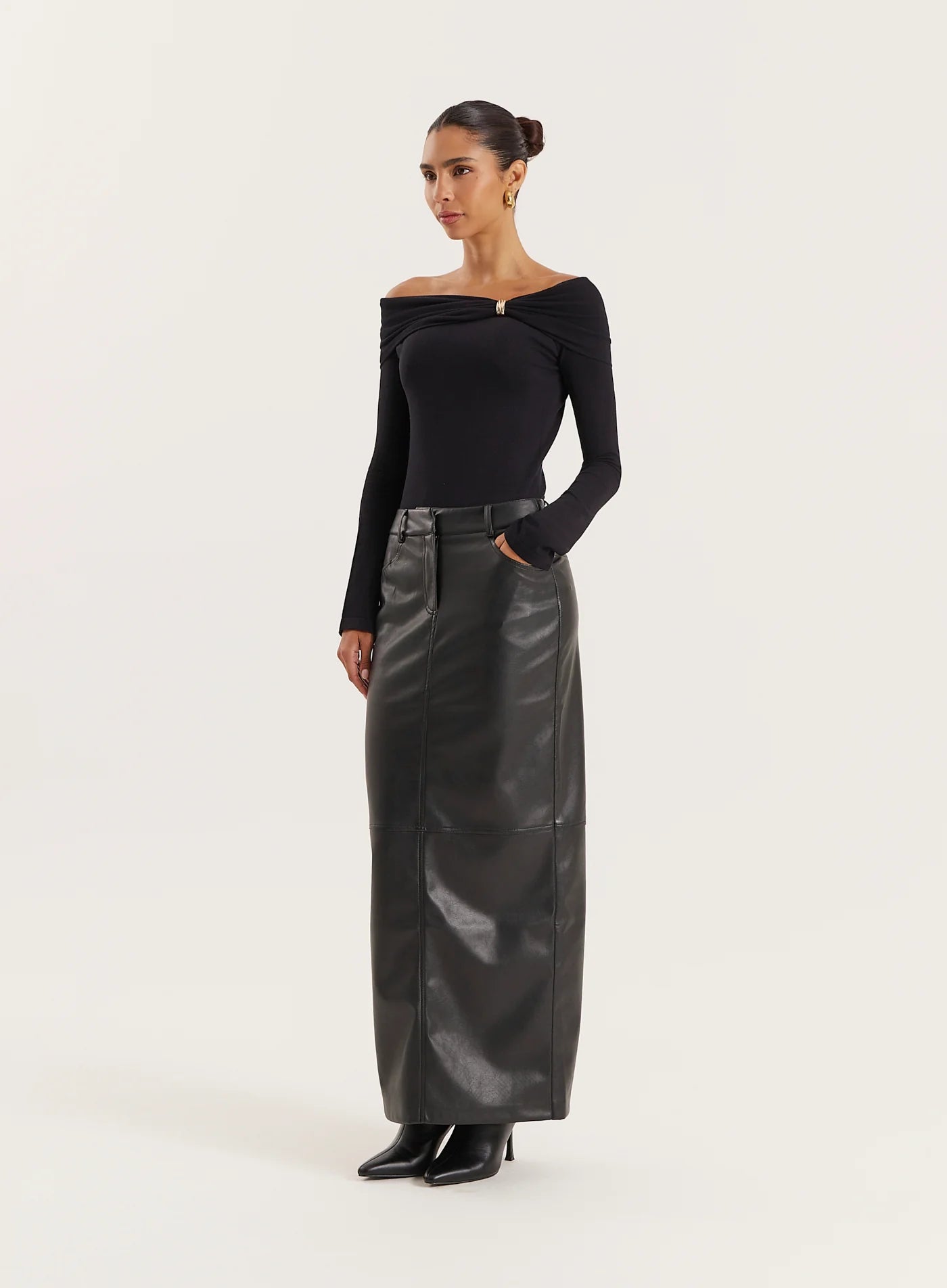 Black Gold Hardware Detail Knitted Long Sleeve Top