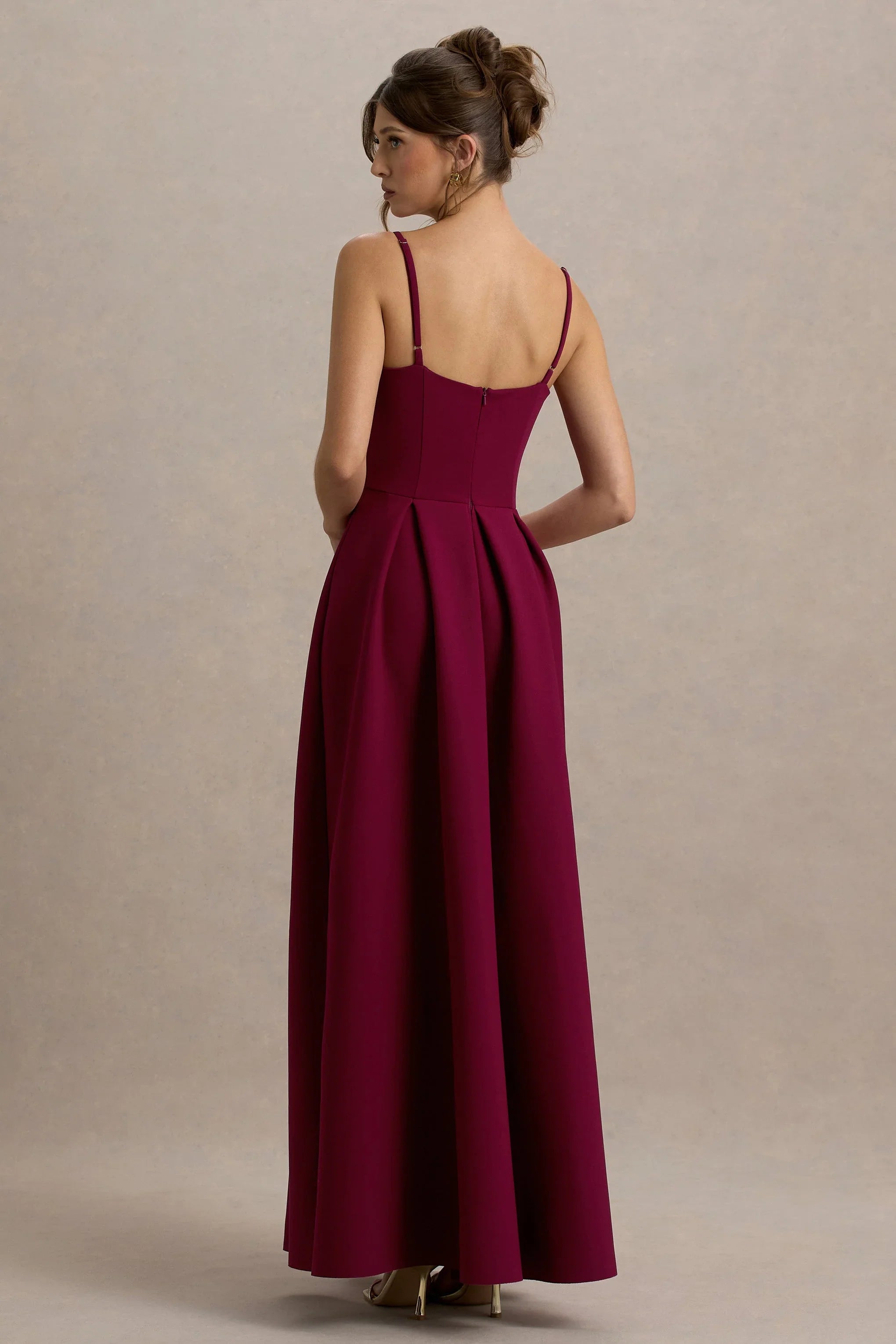 Bambina Burgundy Scoop Neck Pleated Maxi Dress