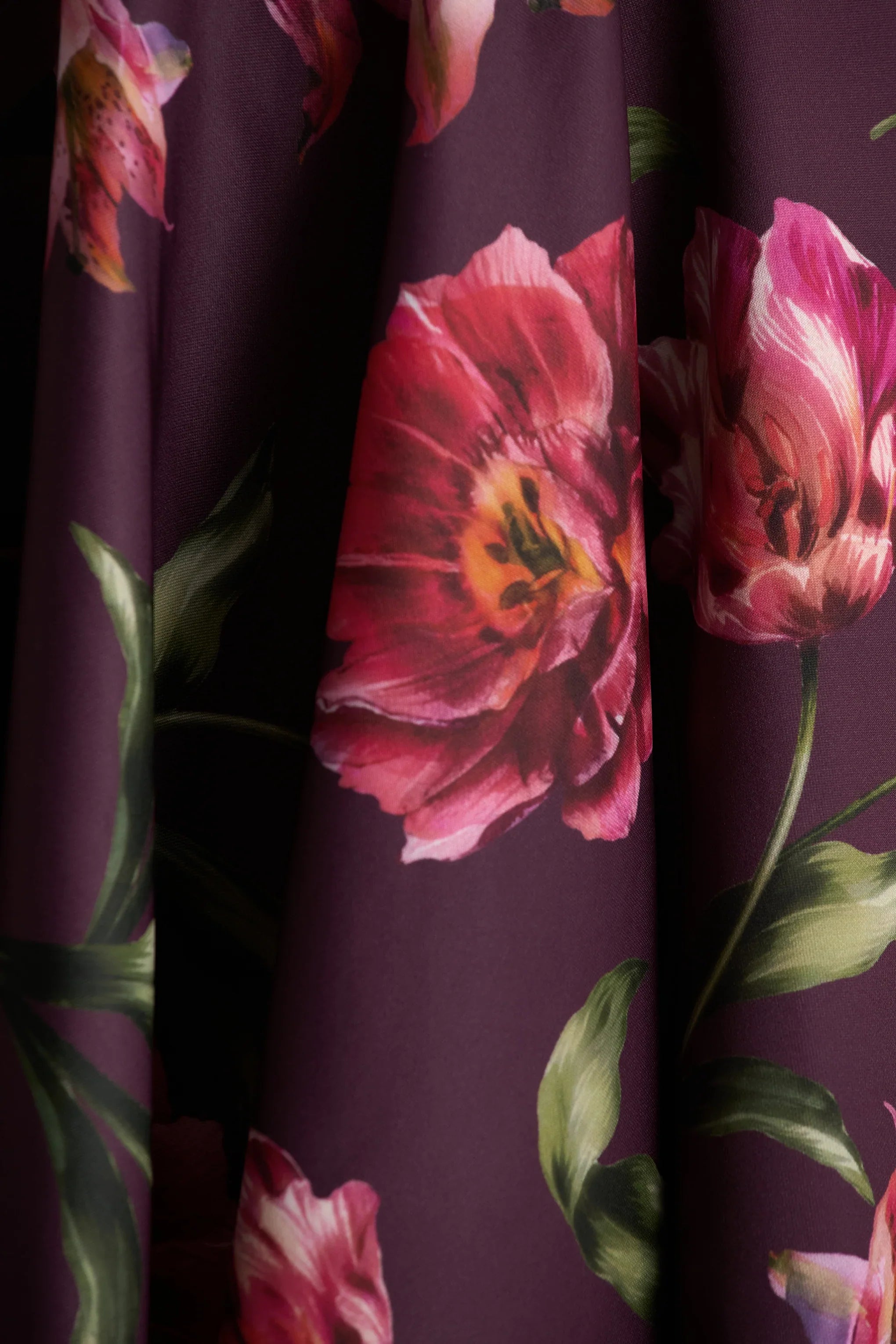 Magic Burgundy Floral Print Sweetheart Neck Mini Dress