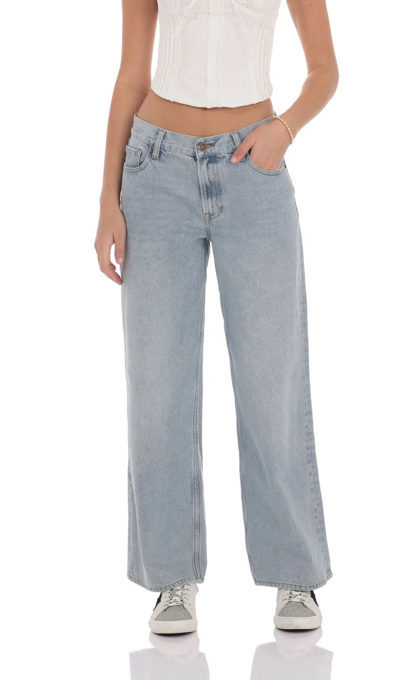 Mid Rise Baggy Jeans in Light Blue