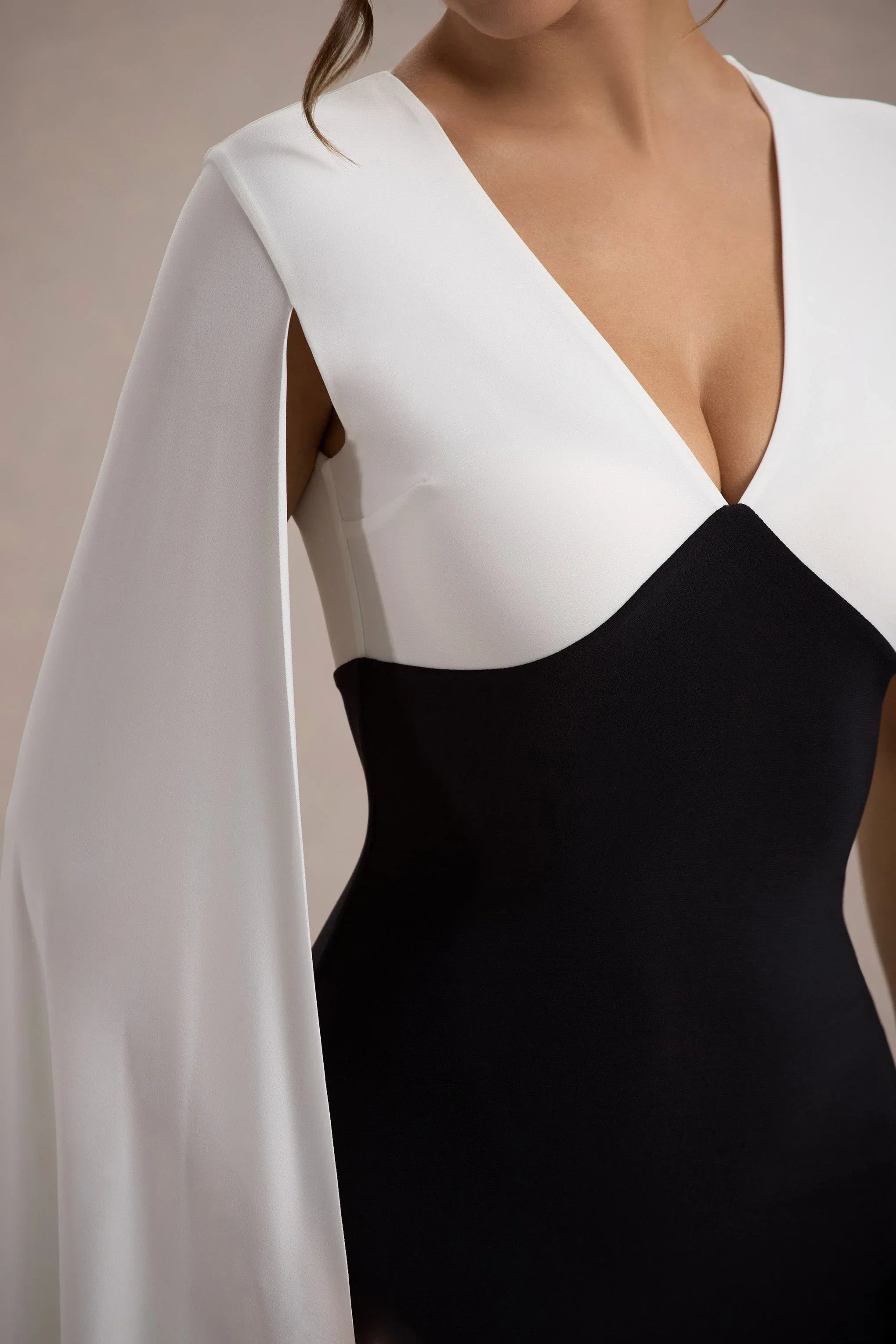 Grace Kelly Black White Plunge Neck Maxi Dress With Cape Sleeves