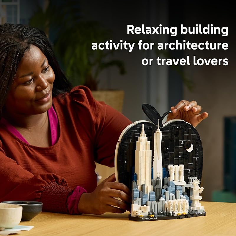 LEGO Architecture New York City The Big Apple Building Set for Adults Ages 18 Decor for Bedroom Office or Desk Gift for Men Women 21066