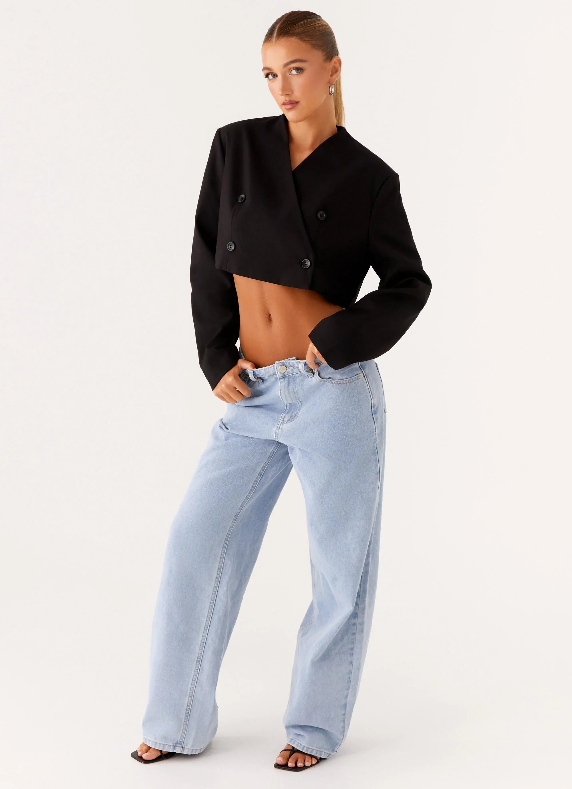 Giana Cropped Blazer Black