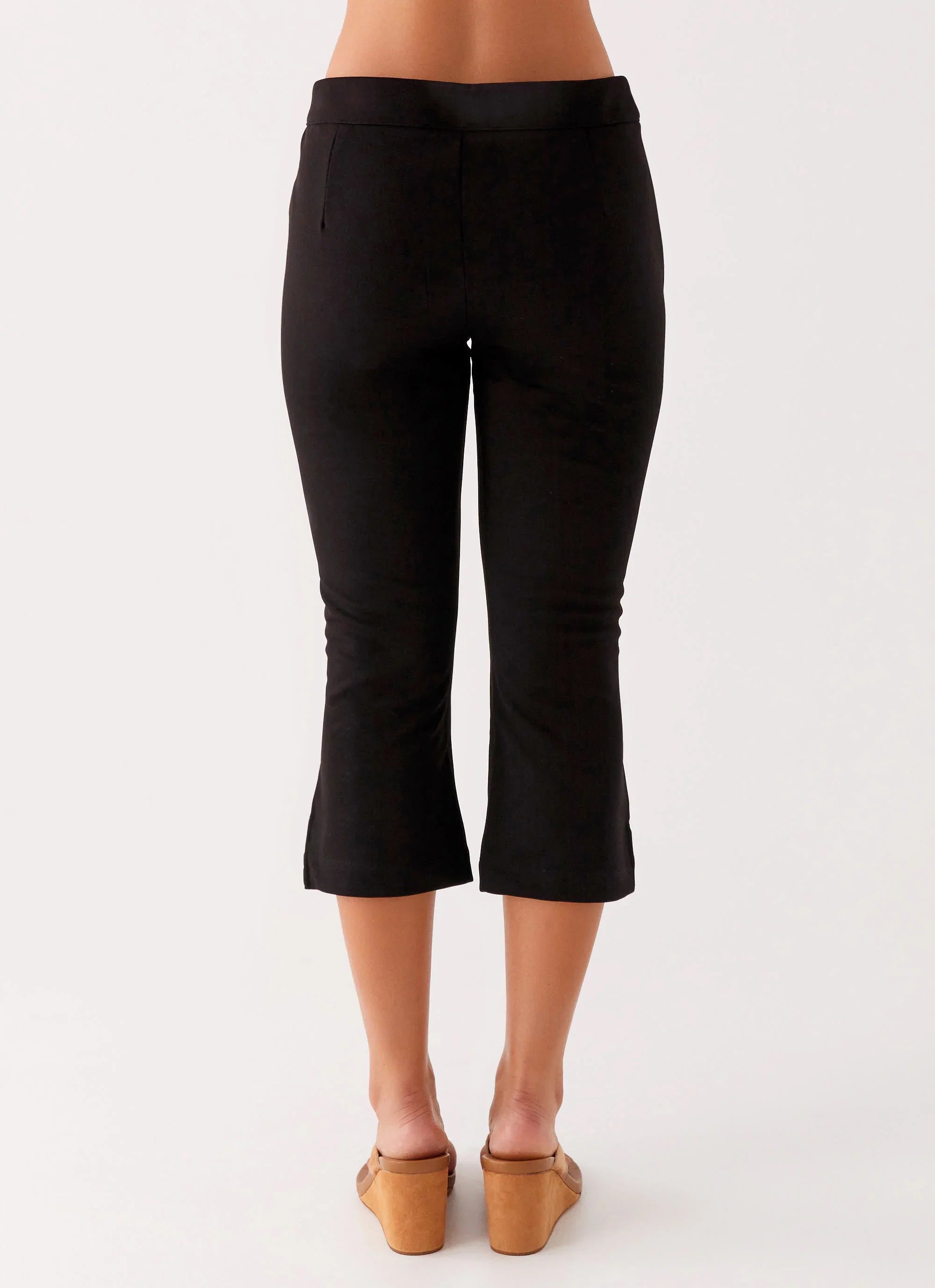 Rue Capri Pants Black