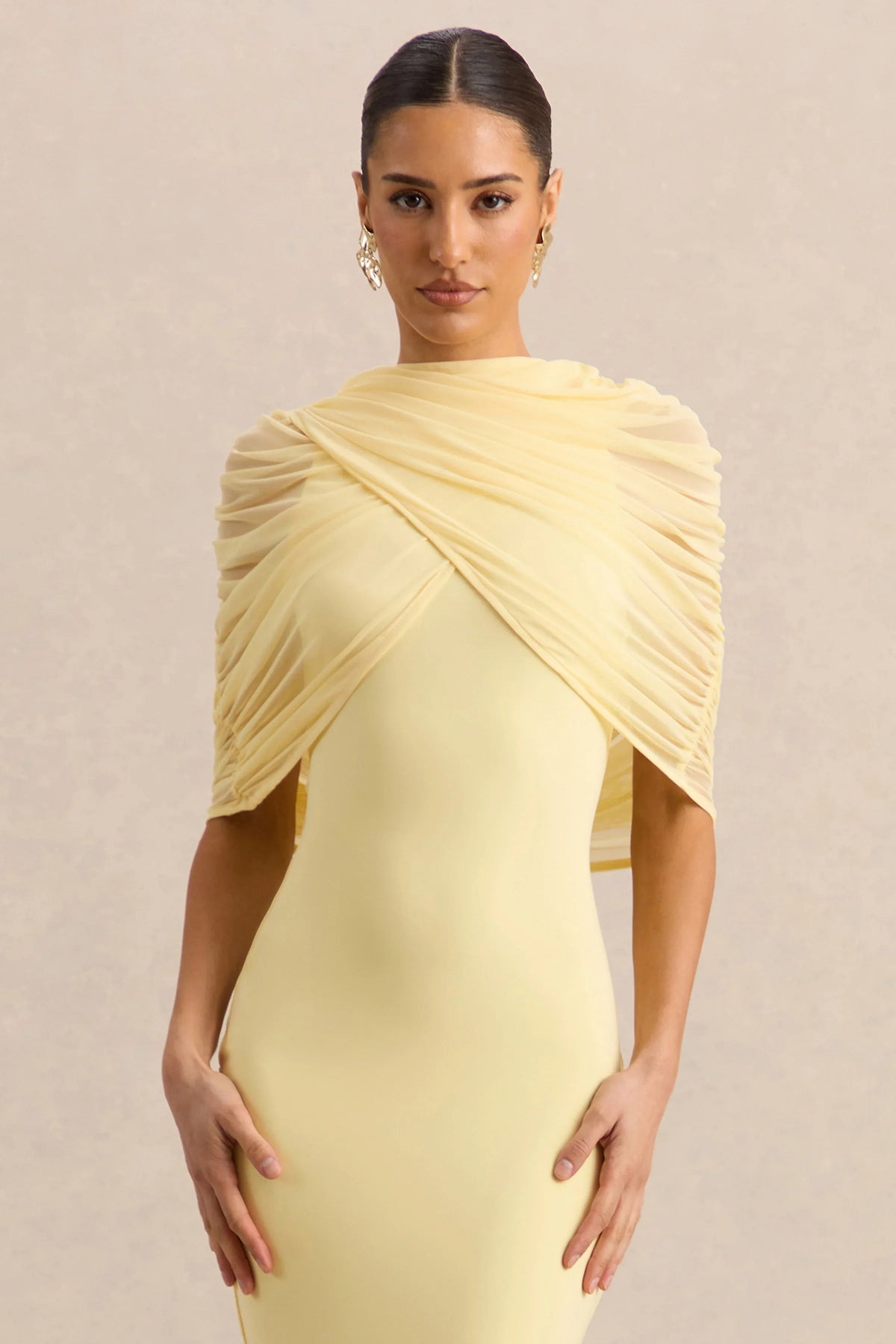 Magoria Lemon Mesh Round Neck Cape