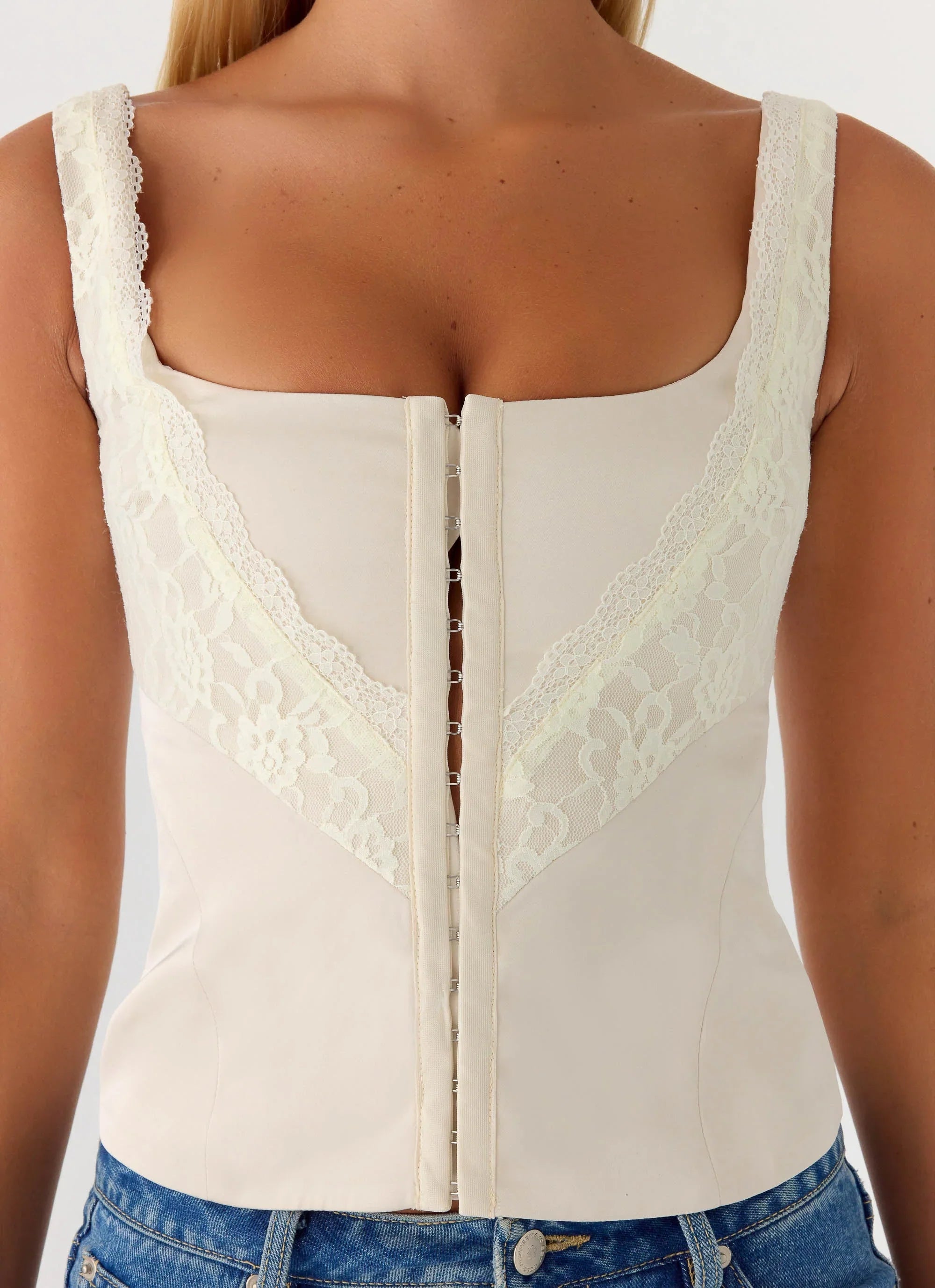 Ailee Top Ivory