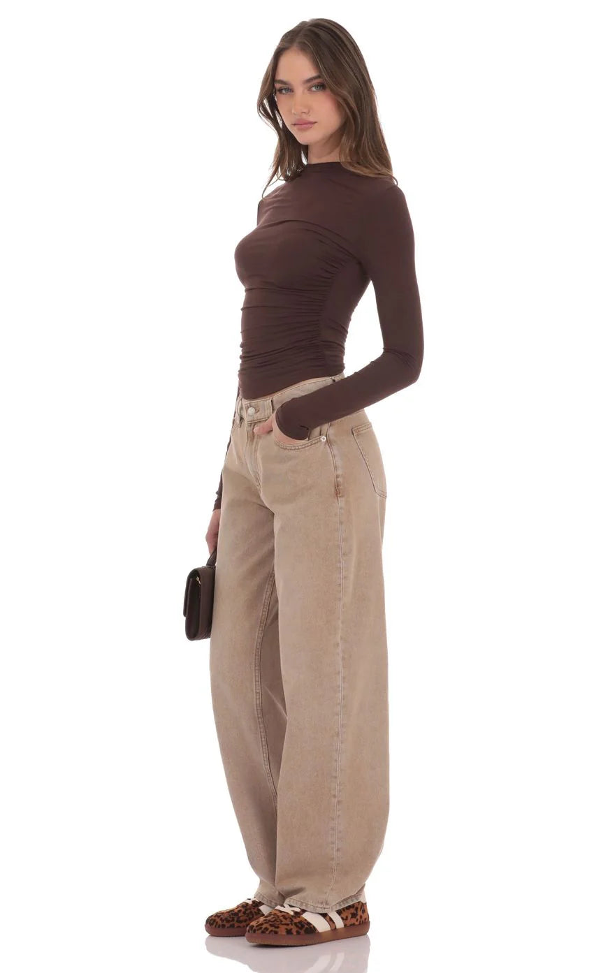Barrel Jeans in Brown