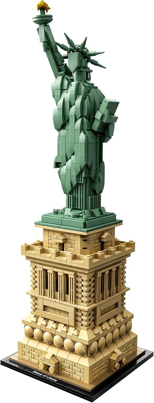 LEGO Architecture Statue of Liberty Model Building Set Collectible New York City Souvenir Creative Home Décor or Office Centerpiece Great Gift Idea for Adults and Teens 21042