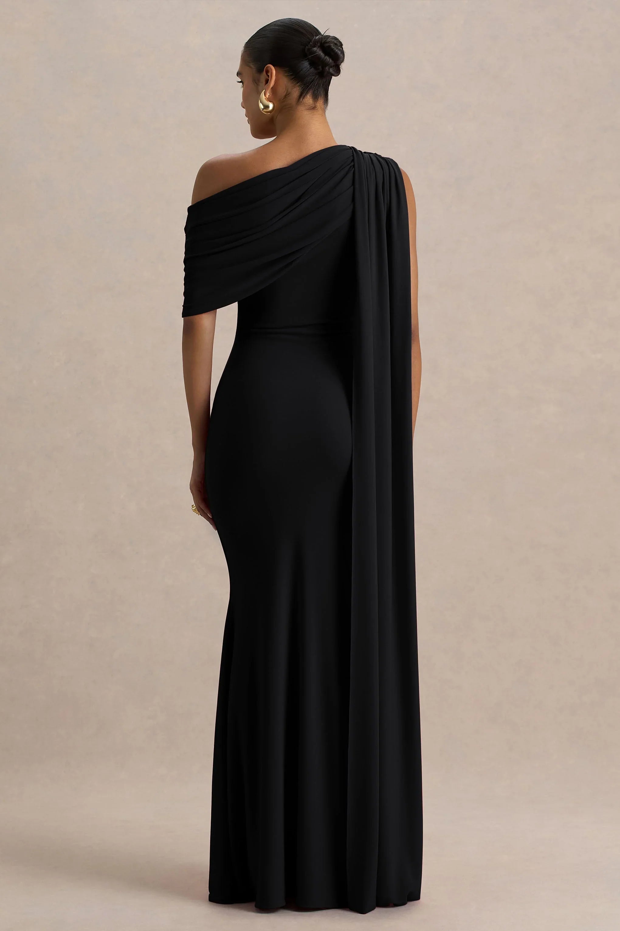 Zendaya Black Asymmetric Neck Fishtail Maxi Dress With Sash