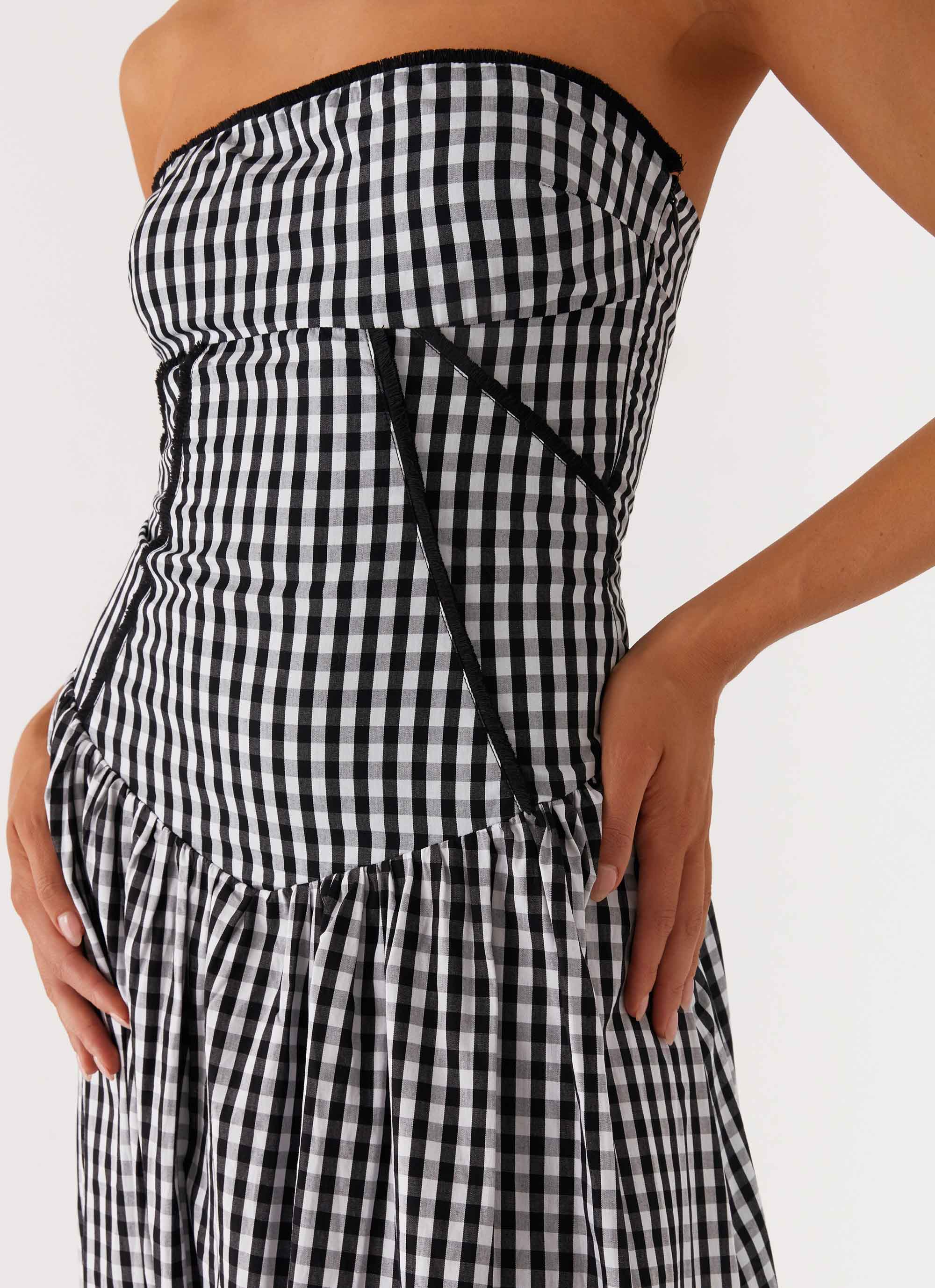 Larnie Midi Dress Black Gingam