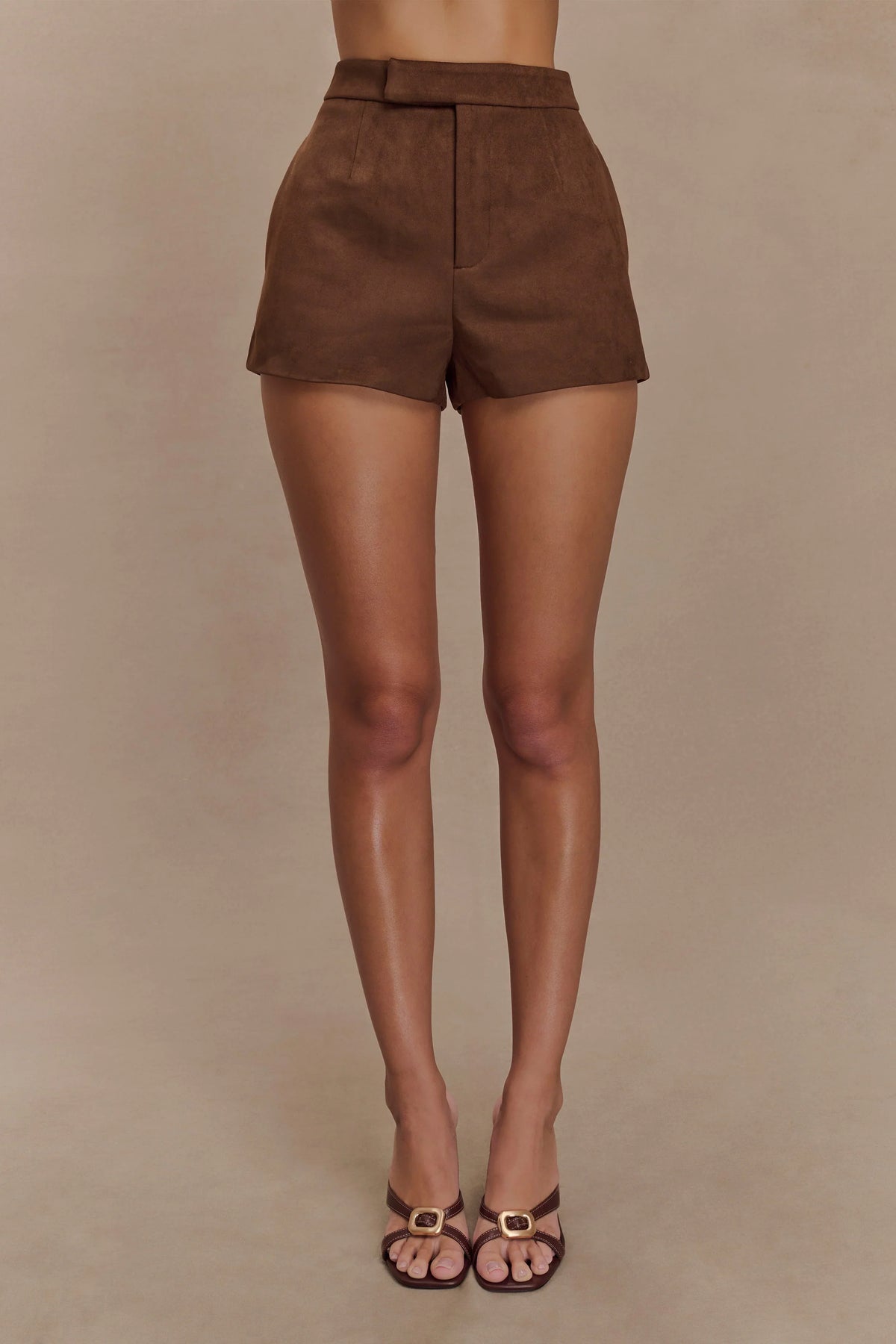 Sally Faux Suede Short Milk Chocolate