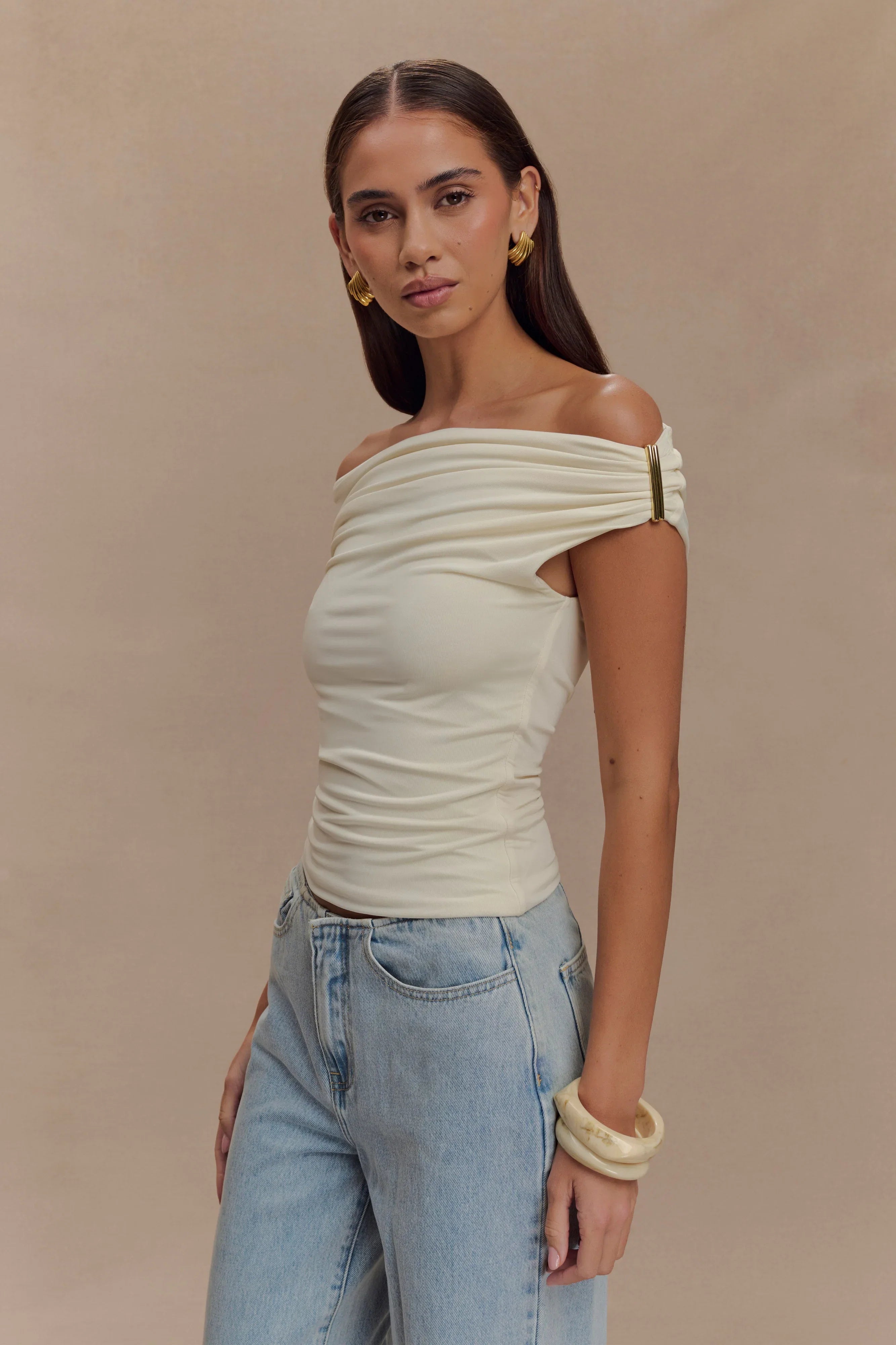 Kinsley Slinky Top With Hardware Ivory
