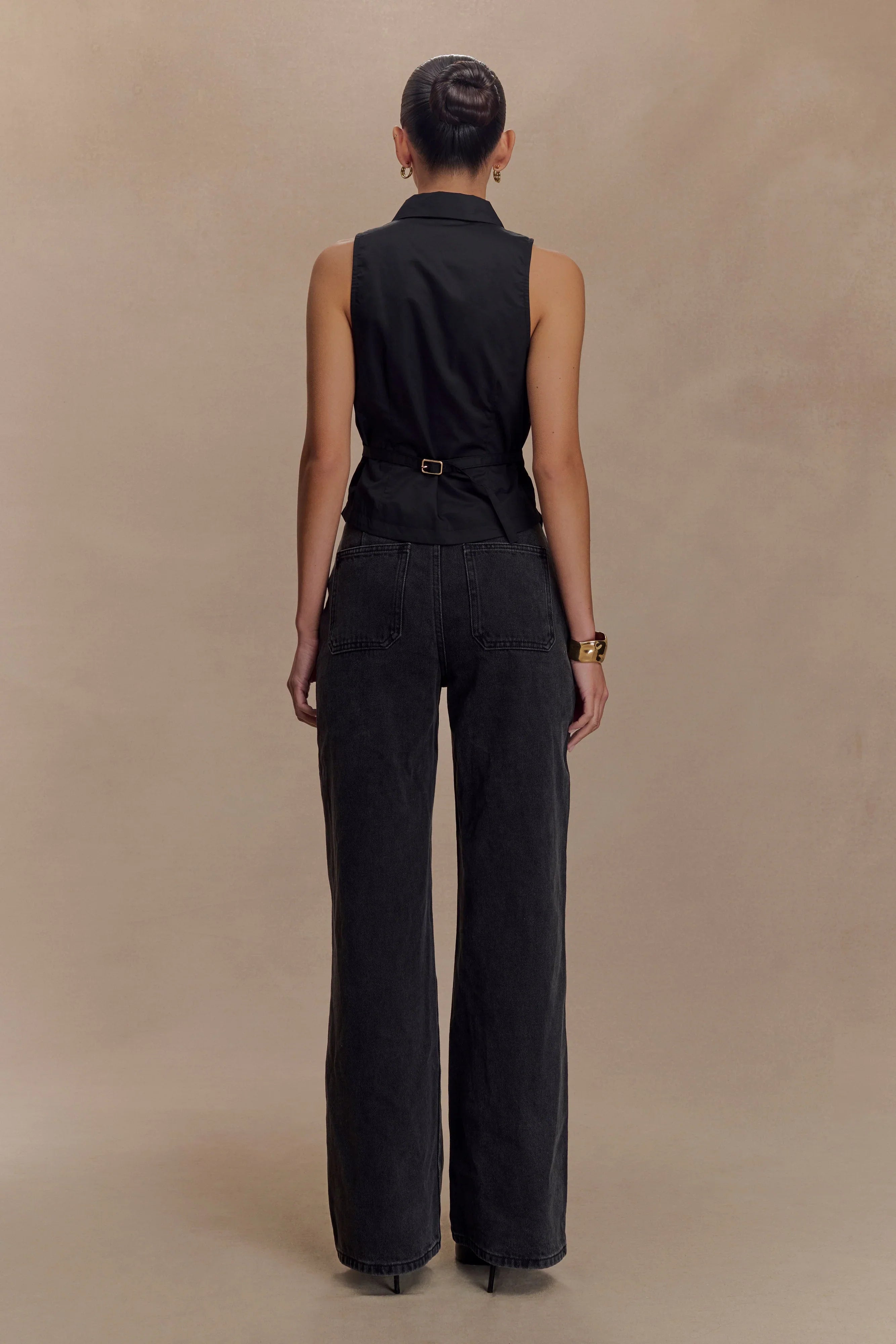 Selene Sleeveless Halter Shirt Black
