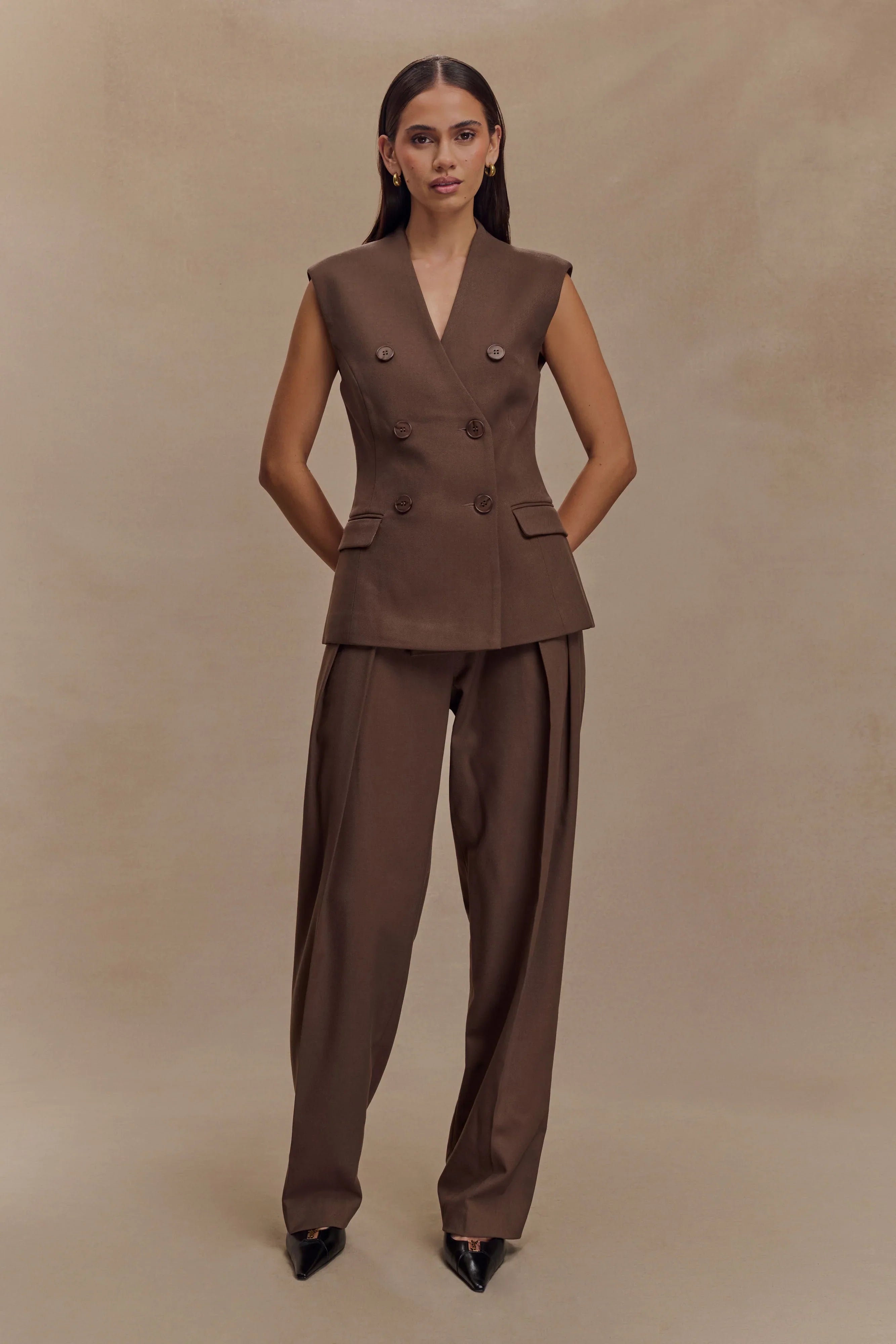 Penelope Suiting Sleeveless Blazer Chocolate