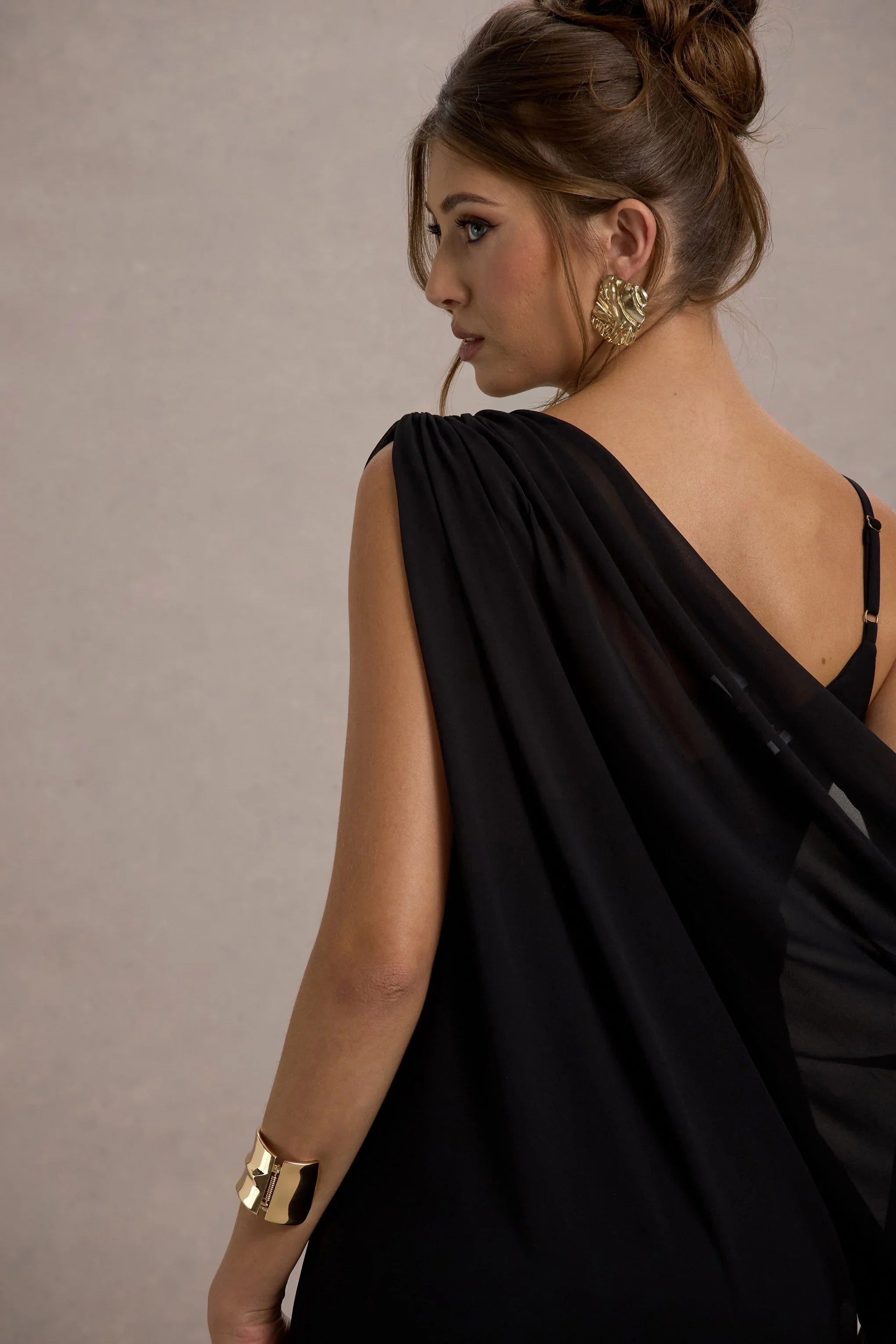 Aeliana Black Strappy V Neck Maxi Dress With Chiffon Sash