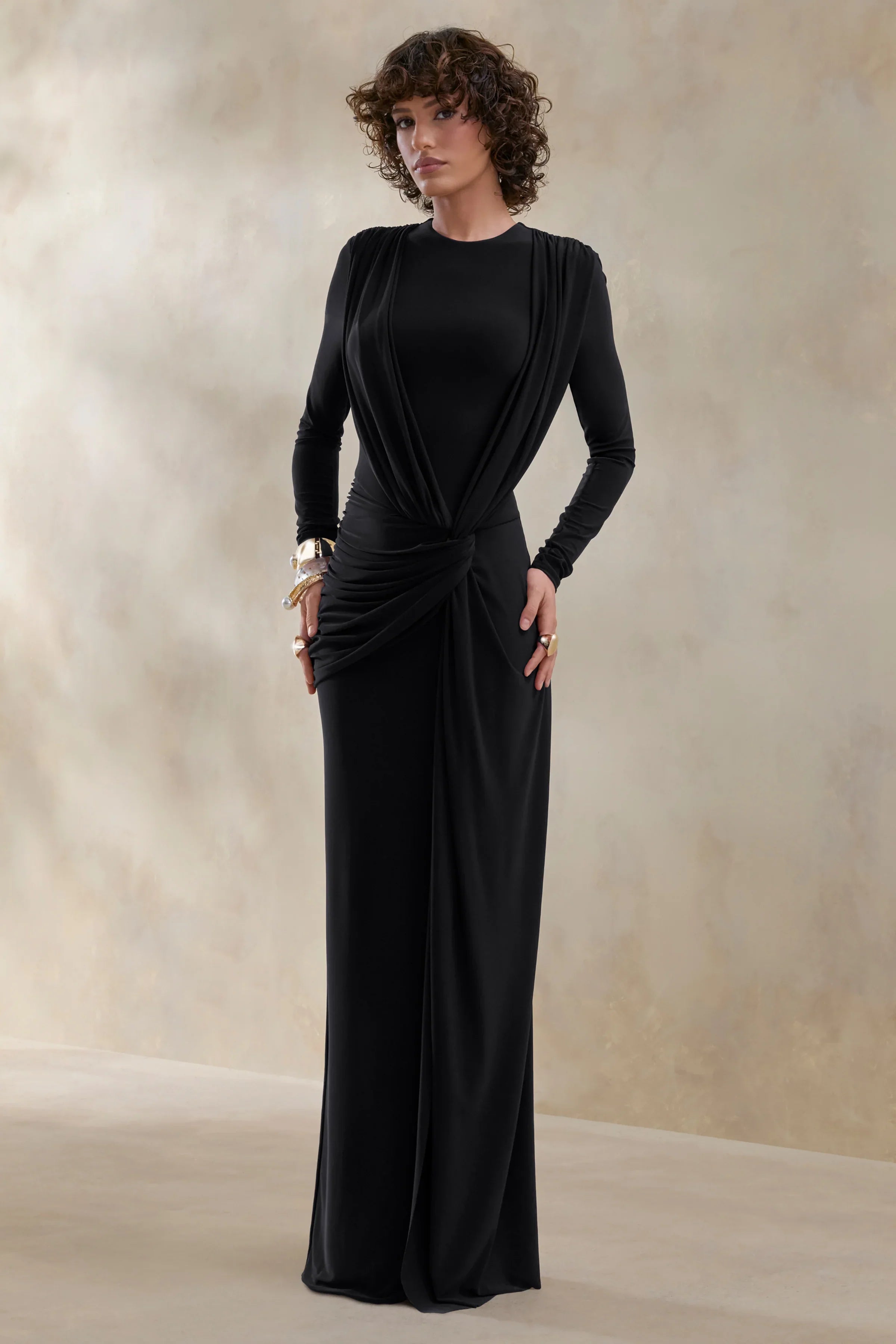 Desirelle Black Crew Neck Maxi Dress With Gathered Detailing